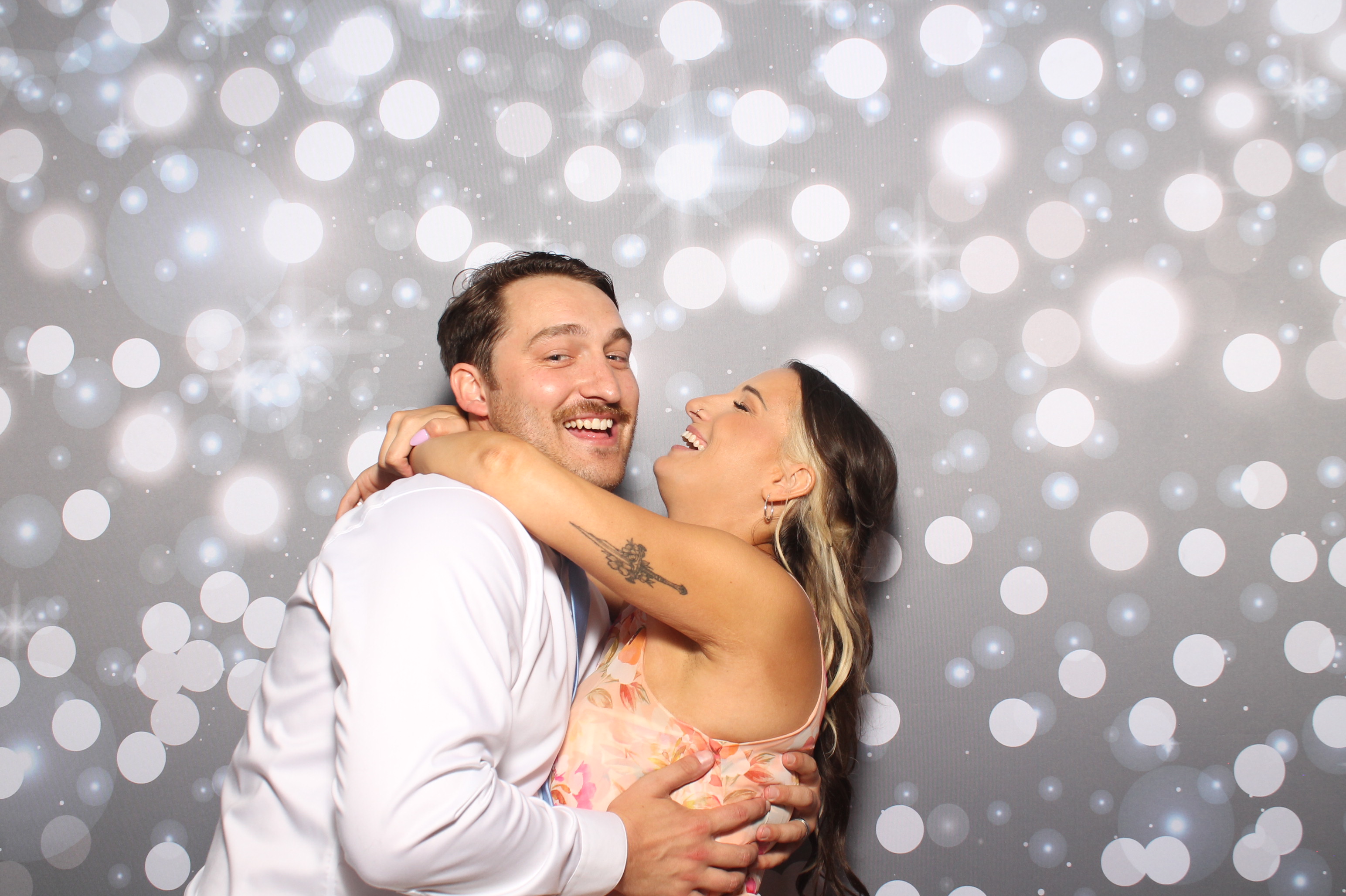 Matt & Shelbi Reception | View more photos from the event at gallery.photoboothcincy.com/u/PhotoBoothCincy/Matt-Shelbi-Reception