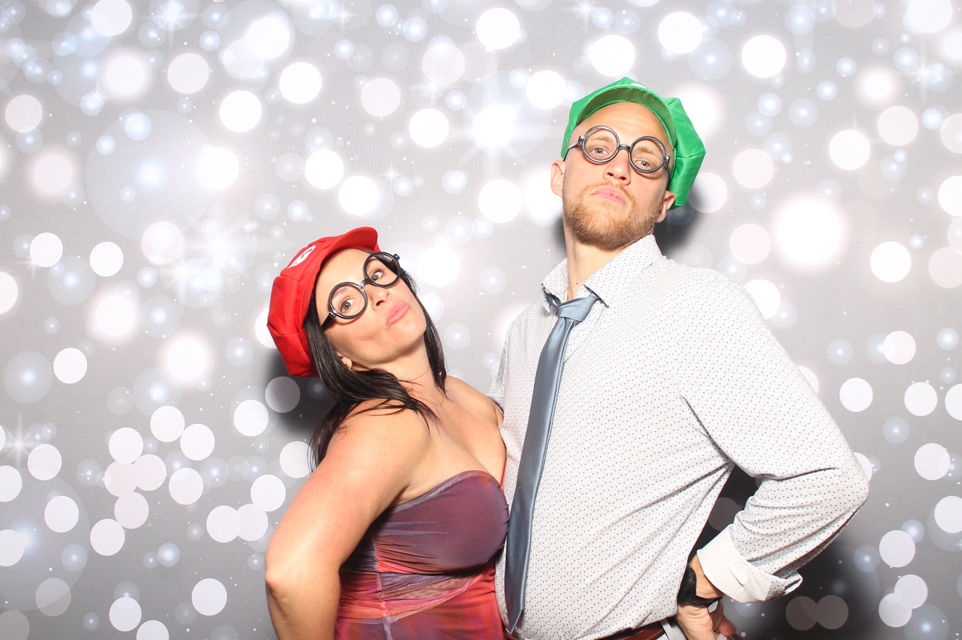 Matt & Shelbi Reception | View more photos from the event at gallery.photoboothcincy.com/u/PhotoBoothCincy/Matt-Shelbi-Reception