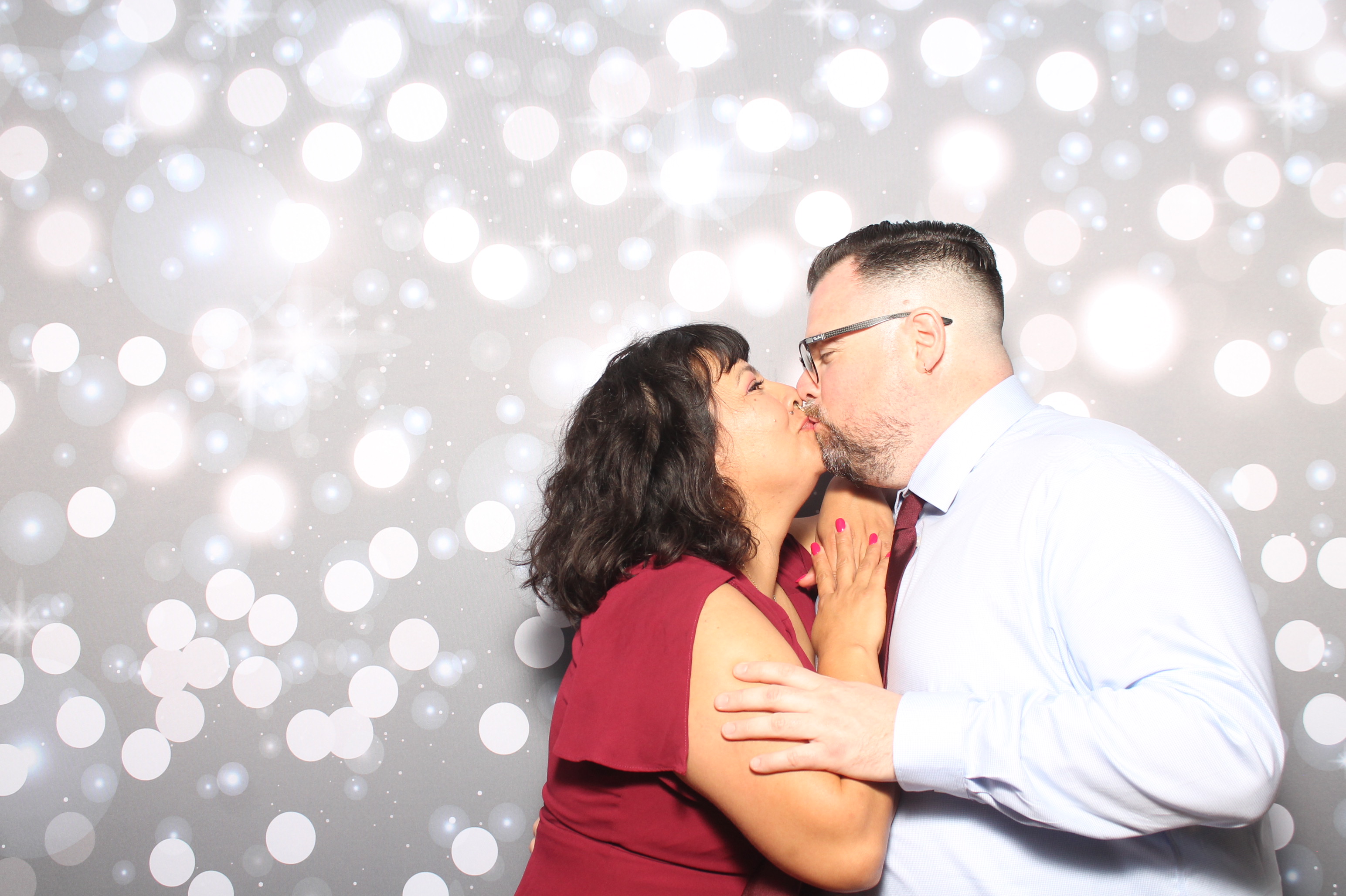 Matt & Shelbi Reception | View more photos from the event at gallery.photoboothcincy.com/u/PhotoBoothCincy/Matt-Shelbi-Reception