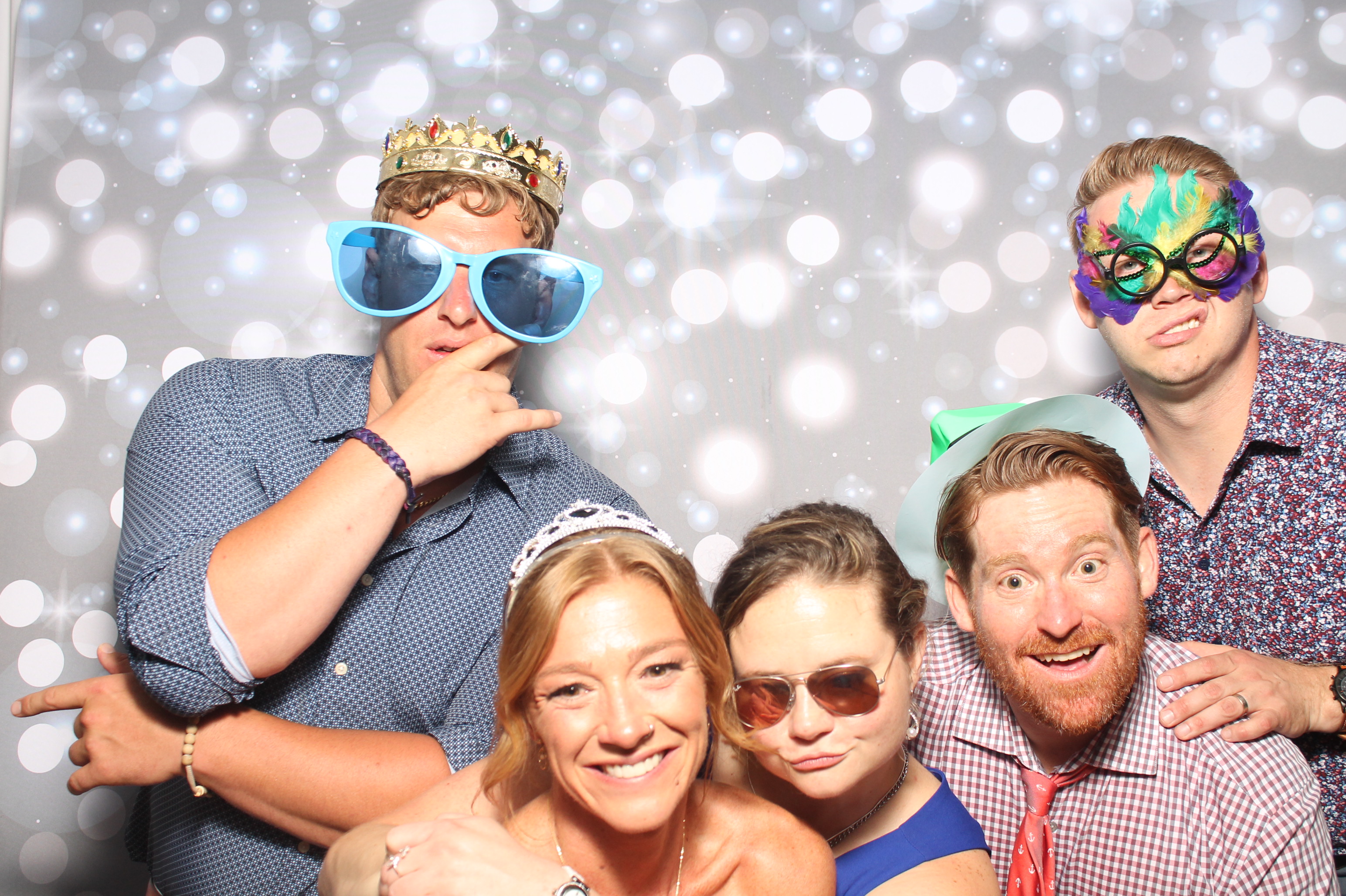 Matt & Shelbi Reception | View more photos from the event at gallery.photoboothcincy.com/u/PhotoBoothCincy/Matt-Shelbi-Reception