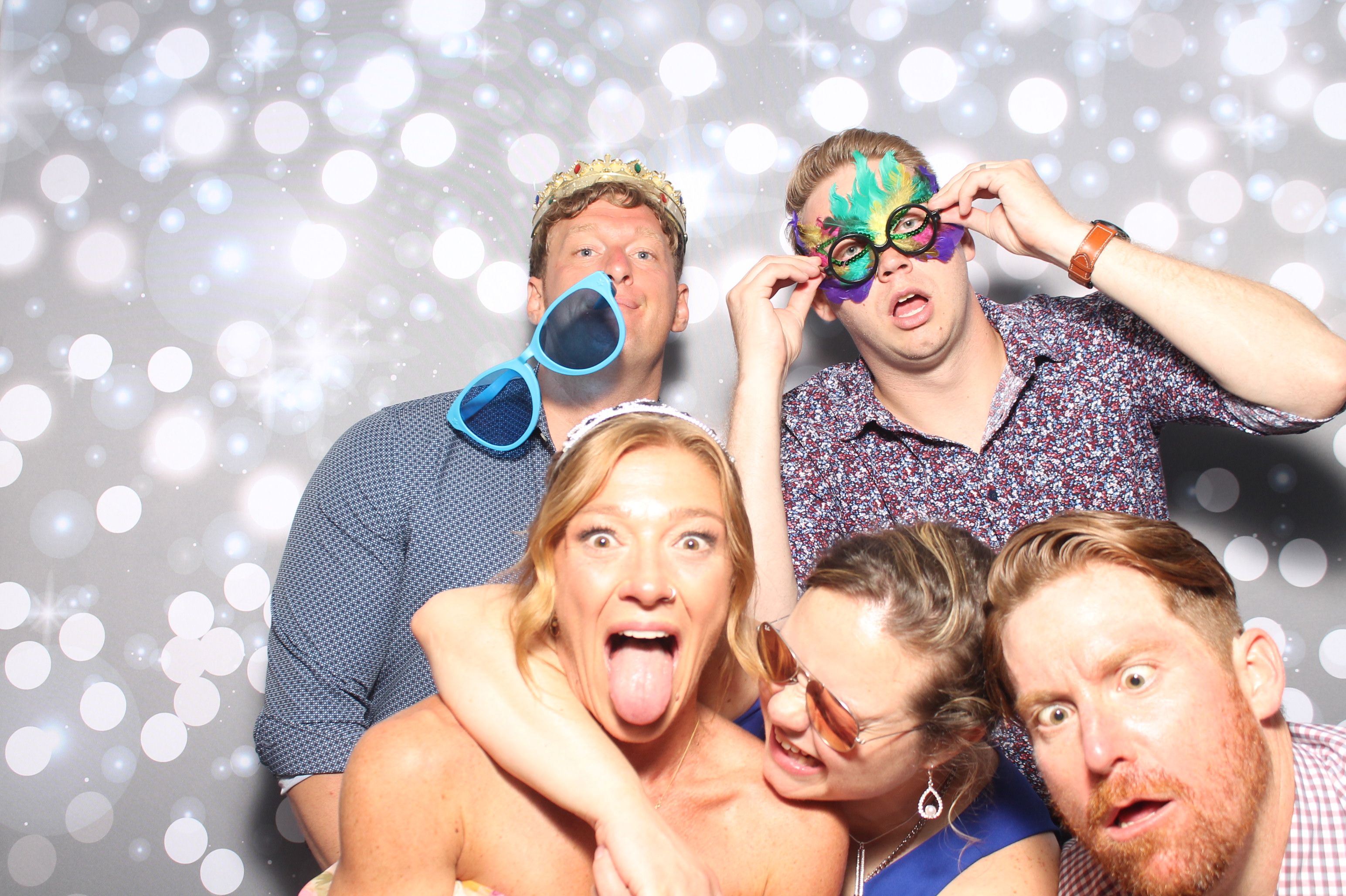 Matt & Shelbi Reception | View more photos from the event at gallery.photoboothcincy.com/u/PhotoBoothCincy/Matt-Shelbi-Reception