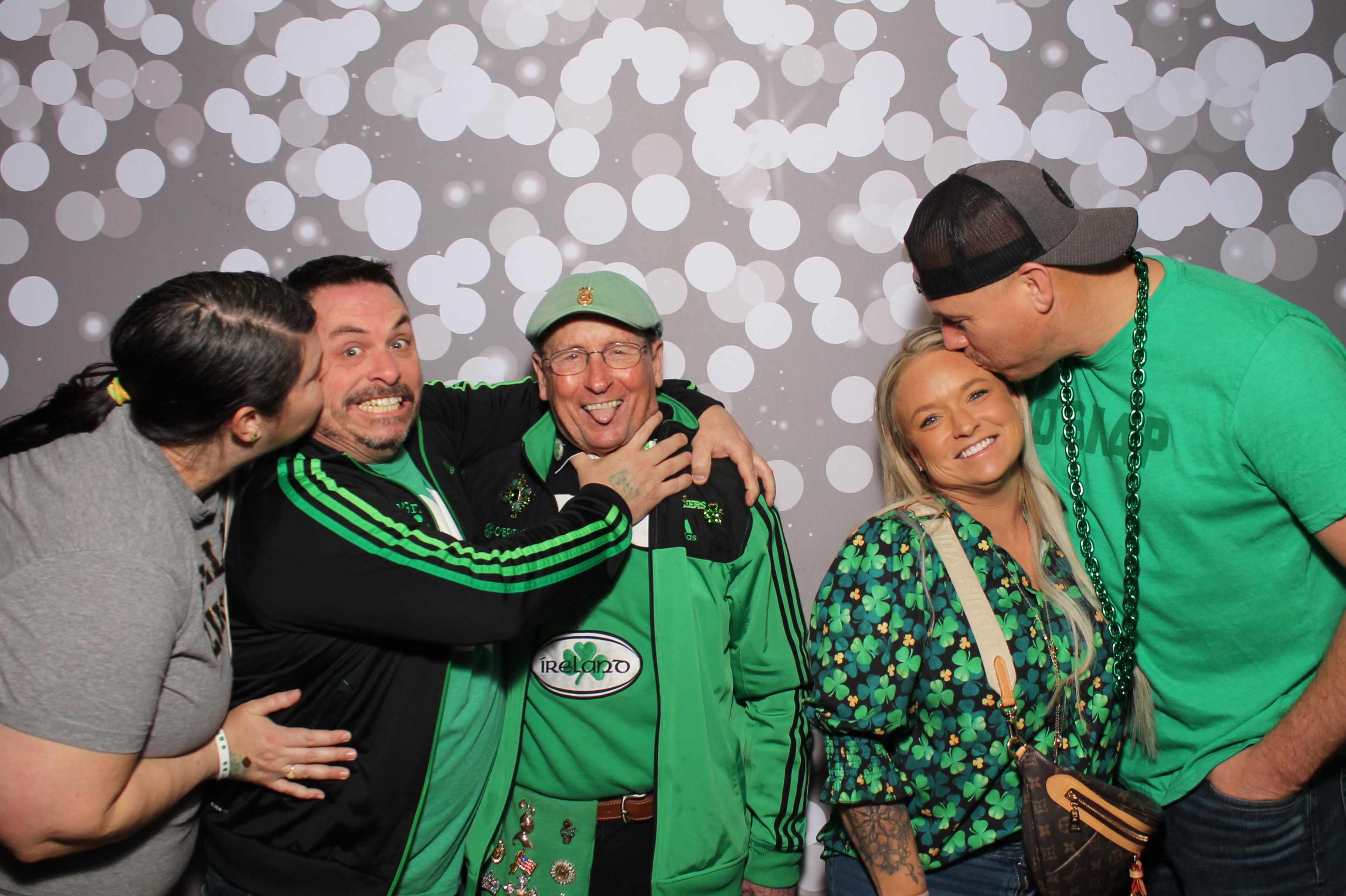 Molly Malone's St. Patricks | View more photos from the event at gallery.photoboothcincy.com/u/PhotoBoothCincy/Molly-Malones-St-Patricks