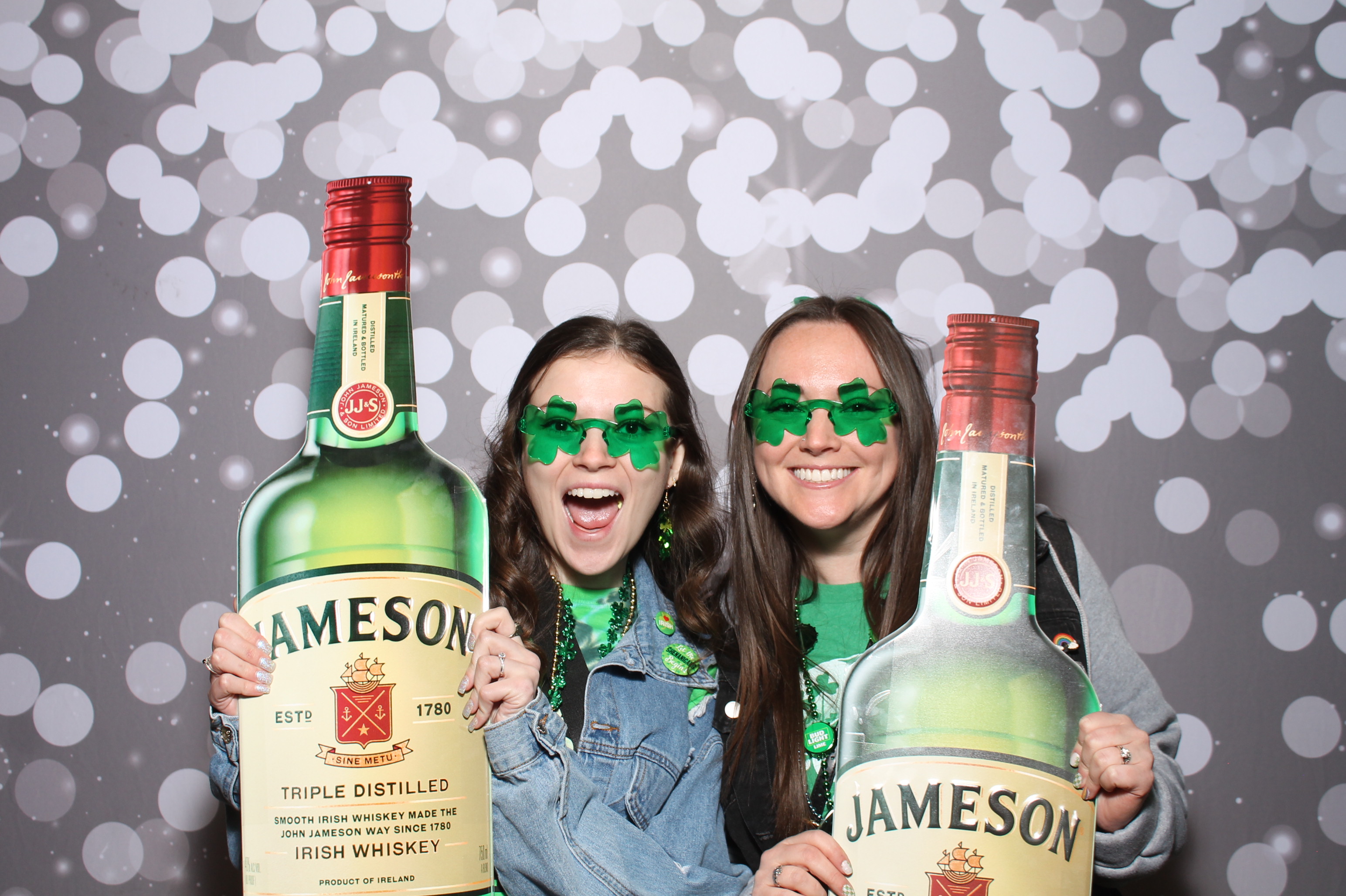 Molly Malone's St. Patricks | View more photos from the event at gallery.photoboothcincy.com/u/PhotoBoothCincy/Molly-Malones-St-Patricks