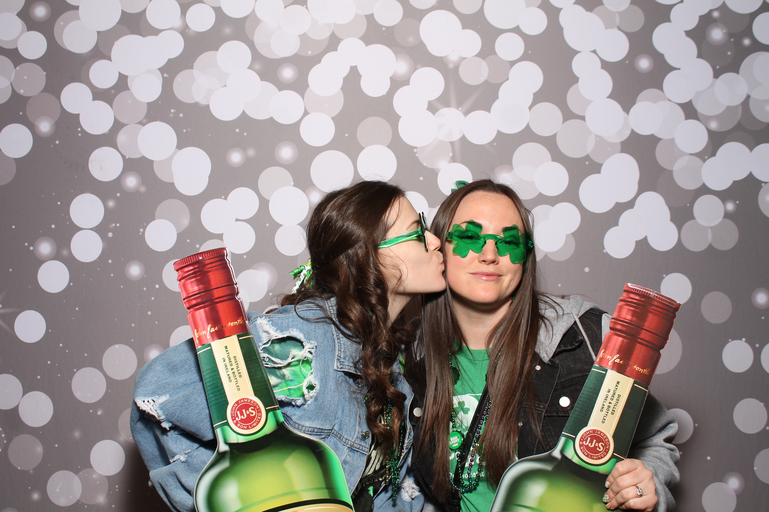 Molly Malone's St. Patricks | View more photos from the event at gallery.photoboothcincy.com/u/PhotoBoothCincy/Molly-Malones-St-Patricks