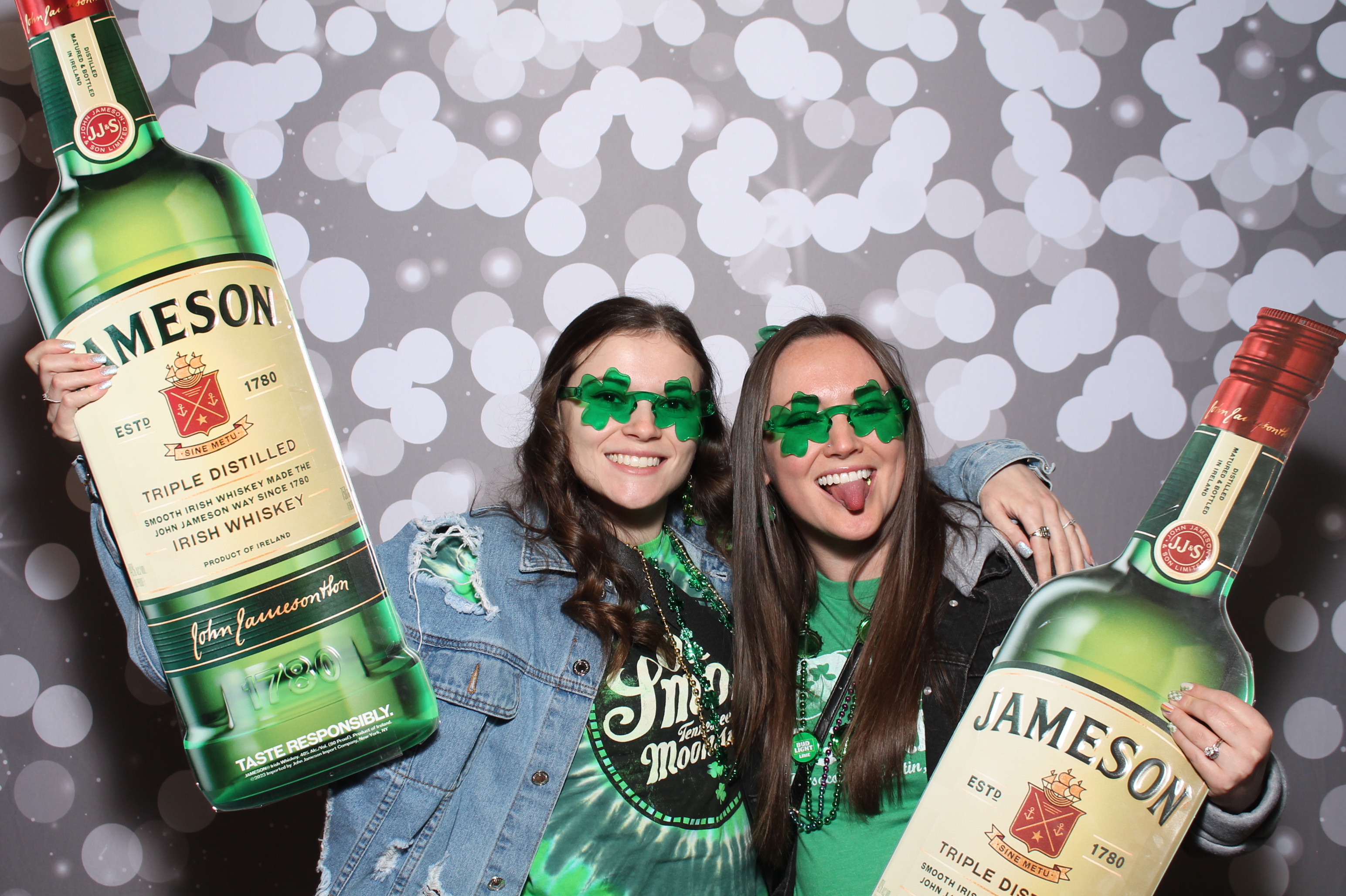 Molly Malone's St. Patricks | View more photos from the event at gallery.photoboothcincy.com/u/PhotoBoothCincy/Molly-Malones-St-Patricks