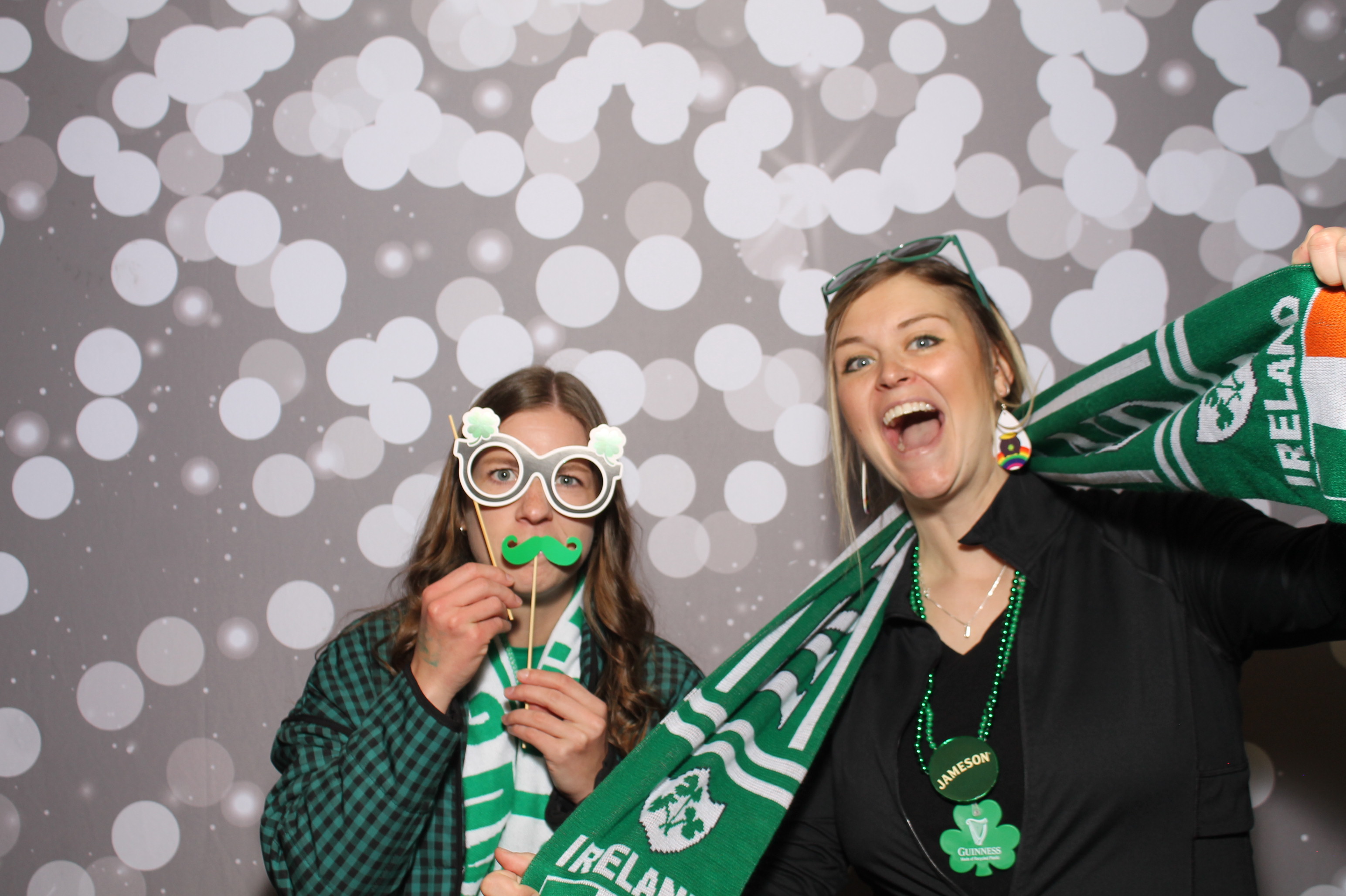 Molly Malone's St. Patricks | View more photos from the event at gallery.photoboothcincy.com/u/PhotoBoothCincy/Molly-Malones-St-Patricks