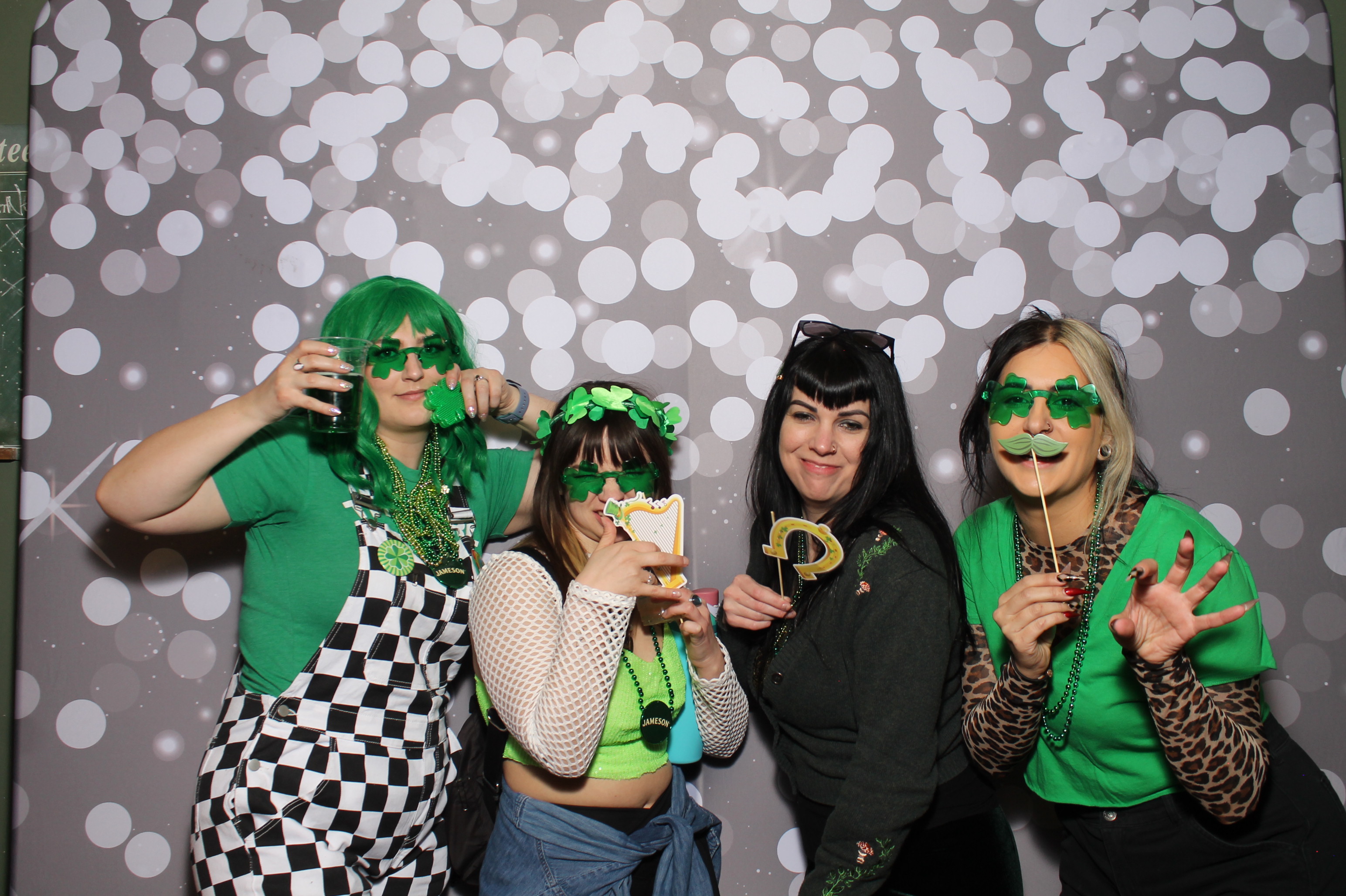 Molly Malone's St. Patricks | View more photos from the event at gallery.photoboothcincy.com/u/PhotoBoothCincy/Molly-Malones-St-Patricks