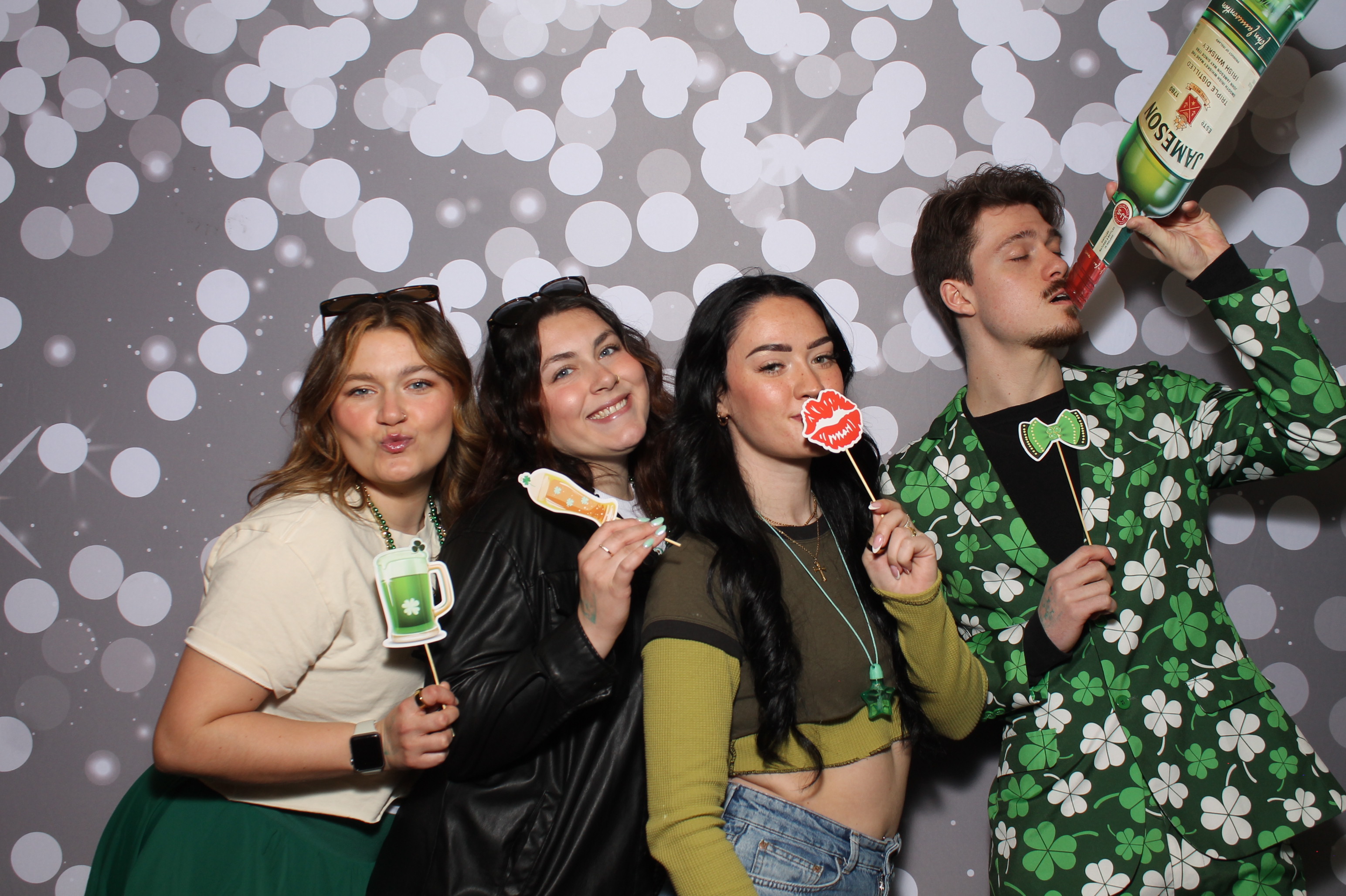 Molly Malone's St. Patricks | View more photos from the event at gallery.photoboothcincy.com/u/PhotoBoothCincy/Molly-Malones-St-Patricks