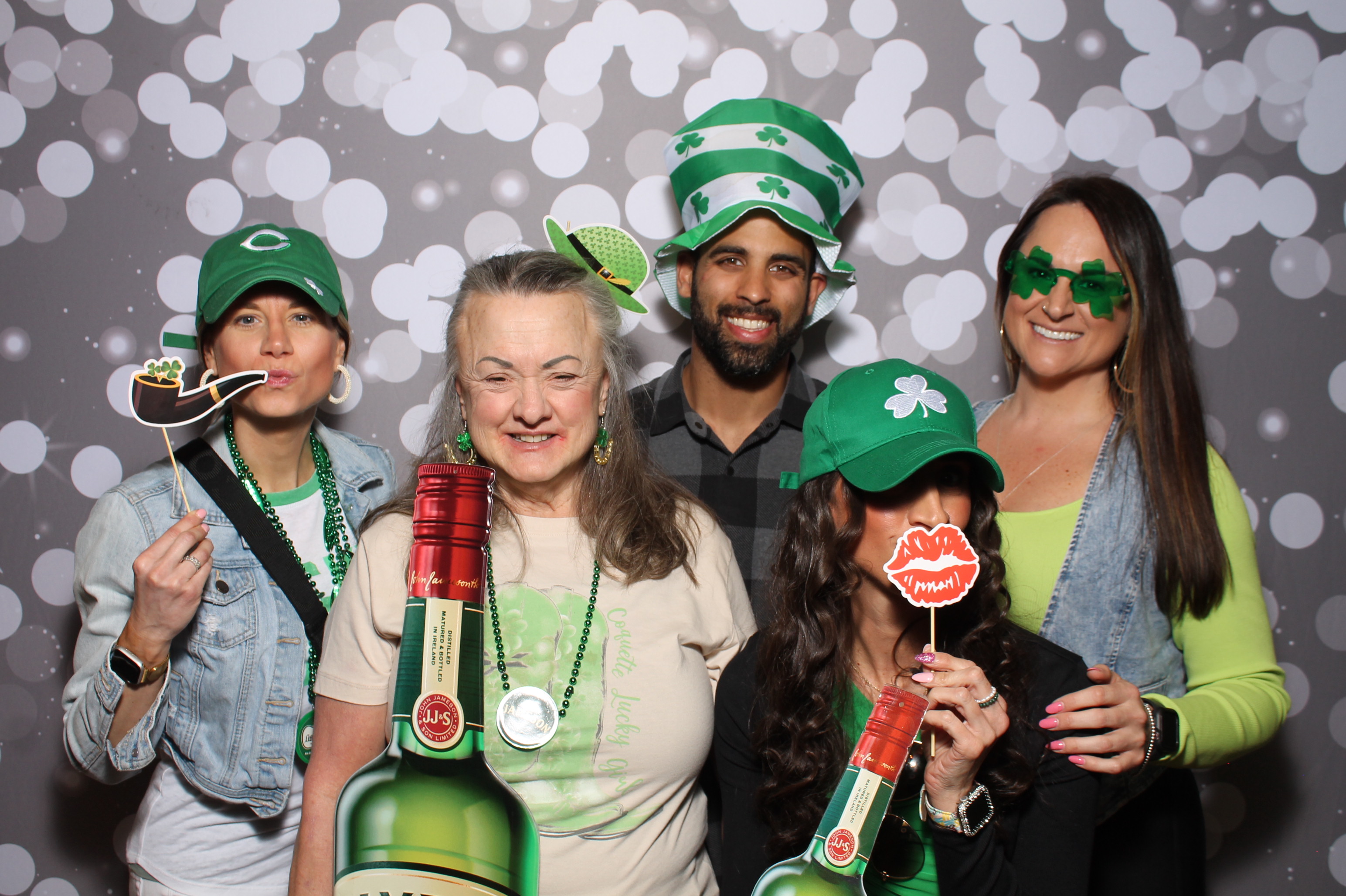 Molly Malone's St. Patricks | View more photos from the event at gallery.photoboothcincy.com/u/PhotoBoothCincy/Molly-Malones-St-Patricks