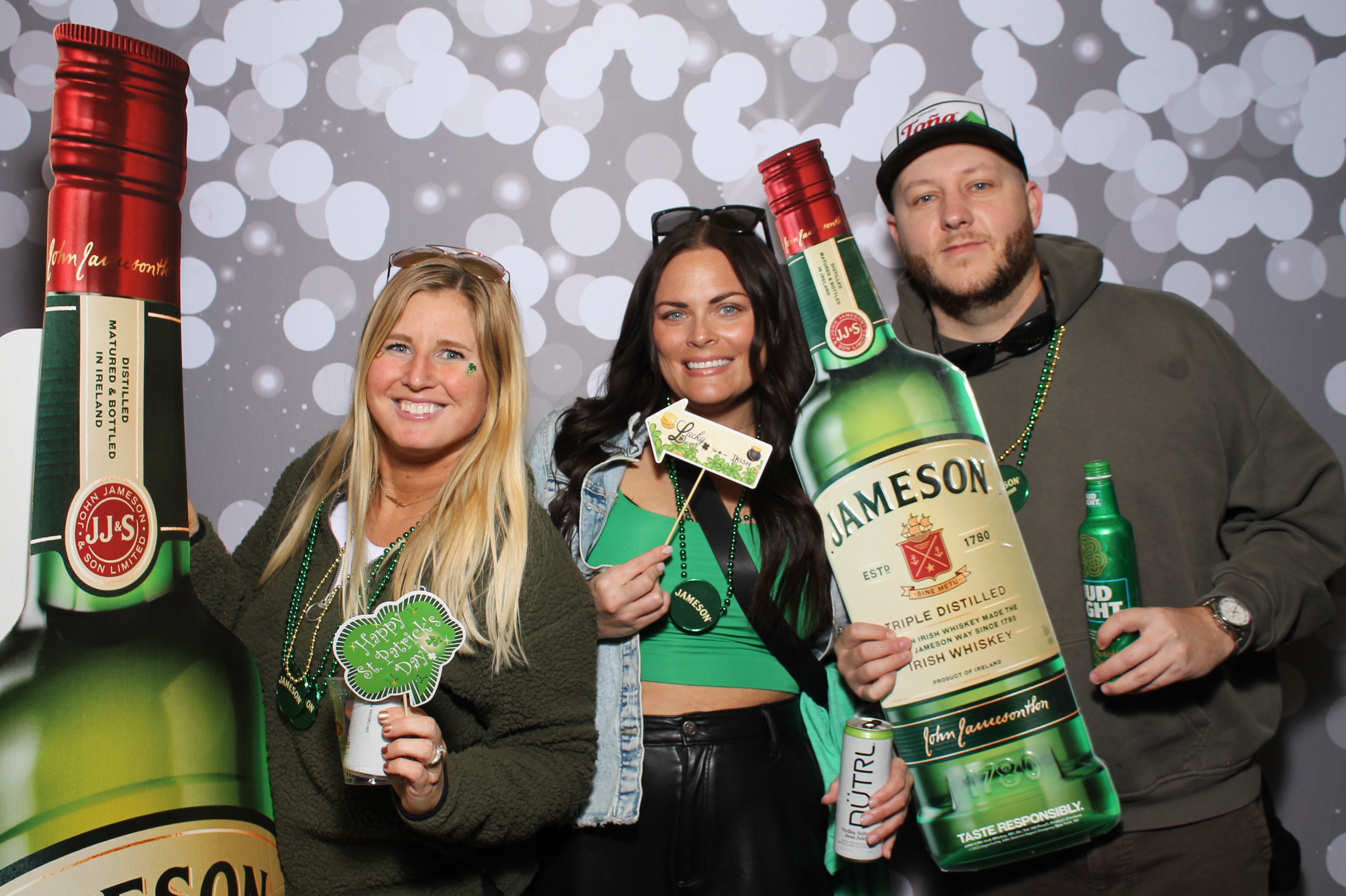 Molly Malone's St. Patricks | View more photos from the event at gallery.photoboothcincy.com/u/PhotoBoothCincy/Molly-Malones-St-Patricks