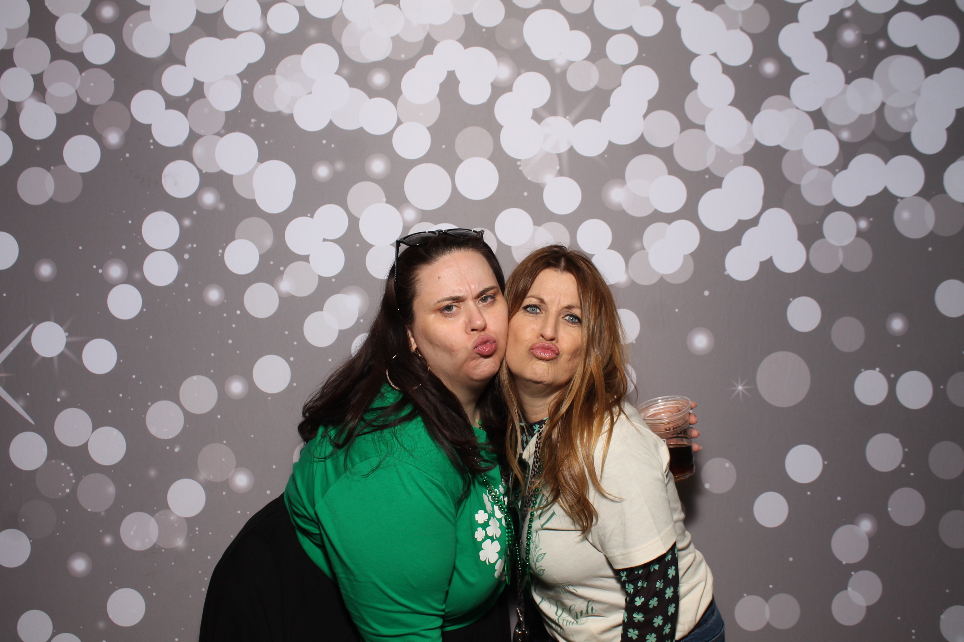 Molly Malone's St. Patricks | View more photos from the event at gallery.photoboothcincy.com/u/PhotoBoothCincy/Molly-Malones-St-Patricks