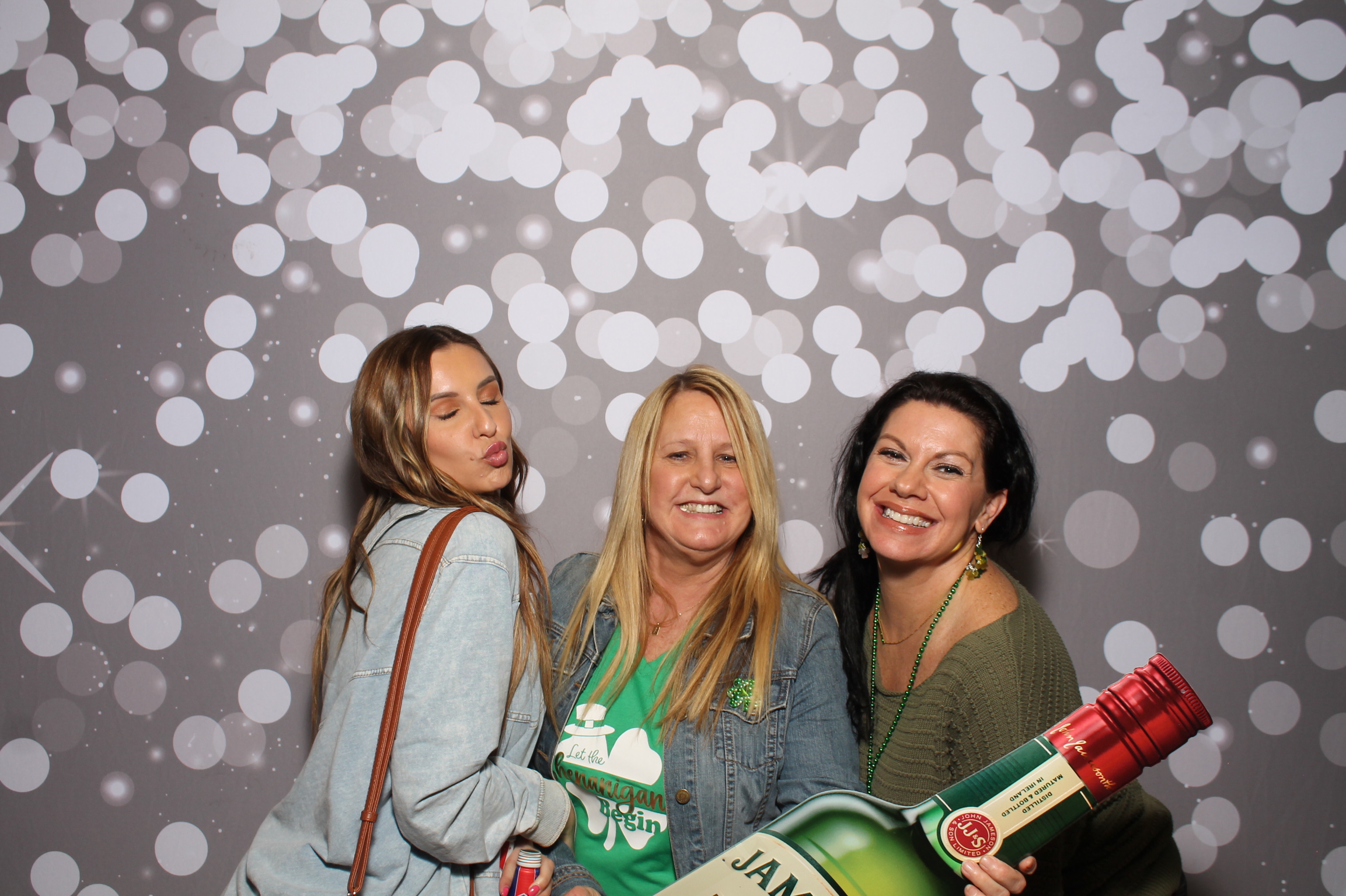 Molly Malone's St. Patricks | View more photos from the event at gallery.photoboothcincy.com/u/PhotoBoothCincy/Molly-Malones-St-Patricks