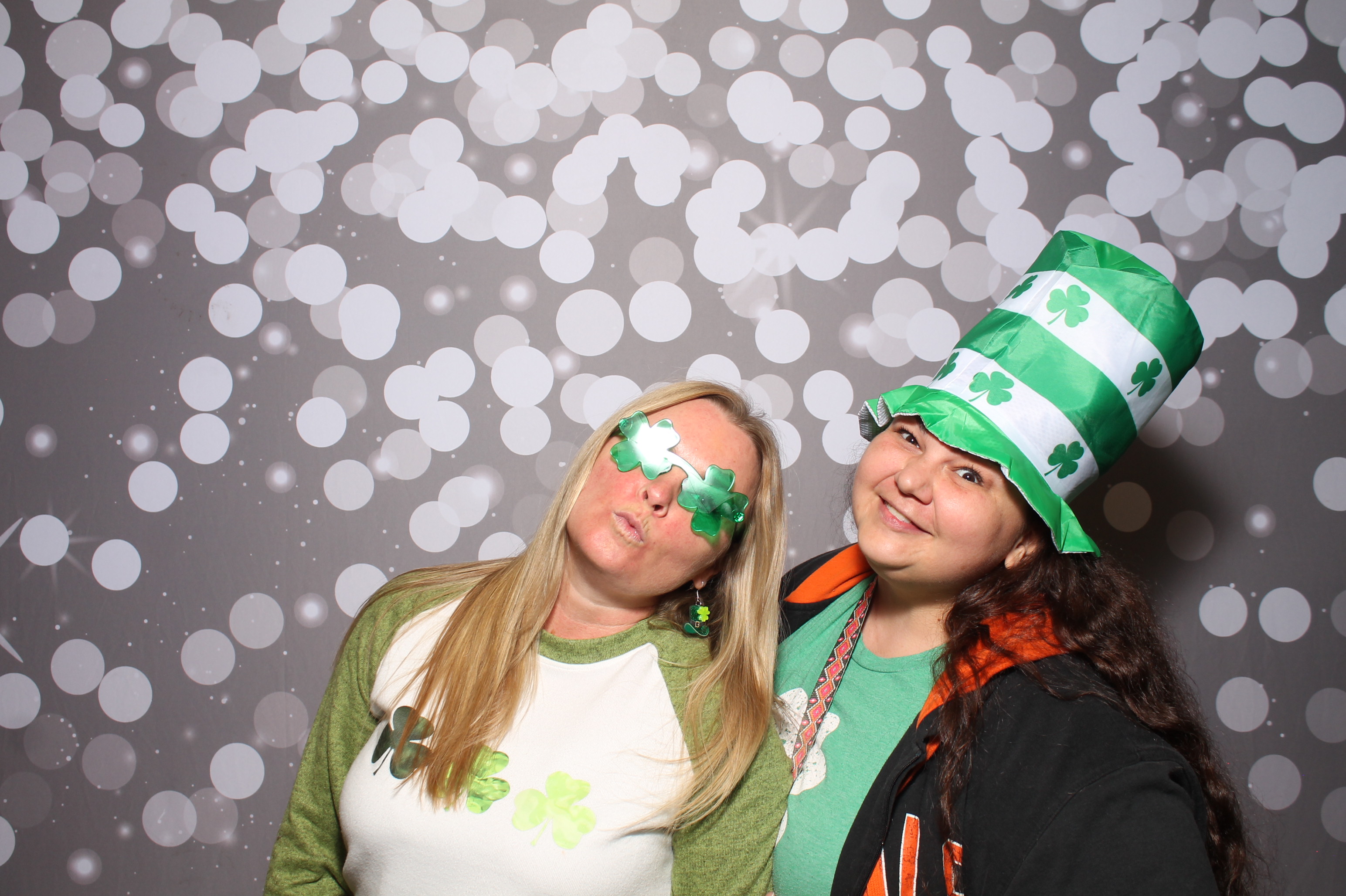 Molly Malone's St. Patricks | View more photos from the event at gallery.photoboothcincy.com/u/PhotoBoothCincy/Molly-Malones-St-Patricks