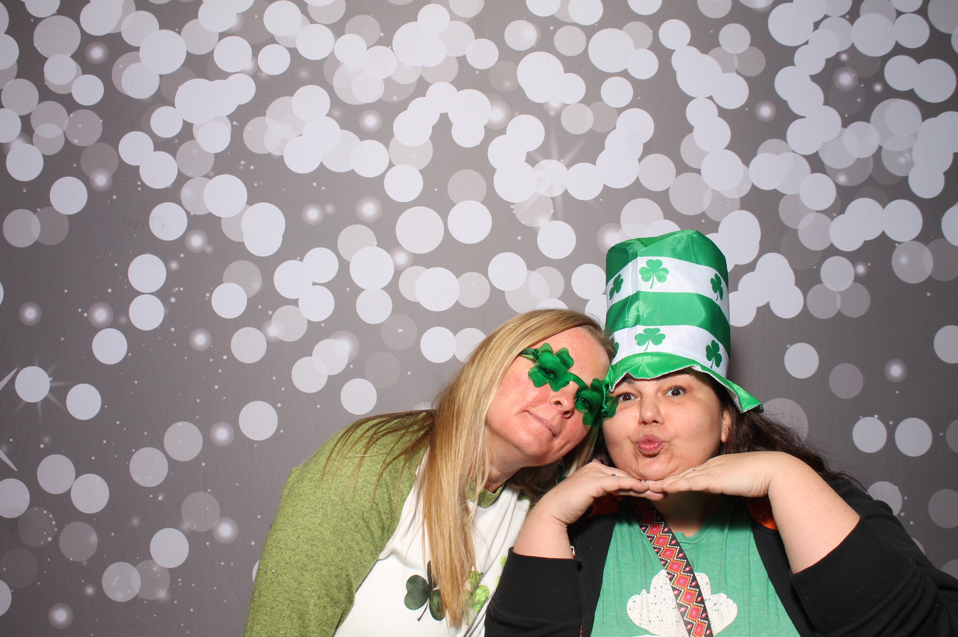 Molly Malone's St. Patricks | View more photos from the event at gallery.photoboothcincy.com/u/PhotoBoothCincy/Molly-Malones-St-Patricks