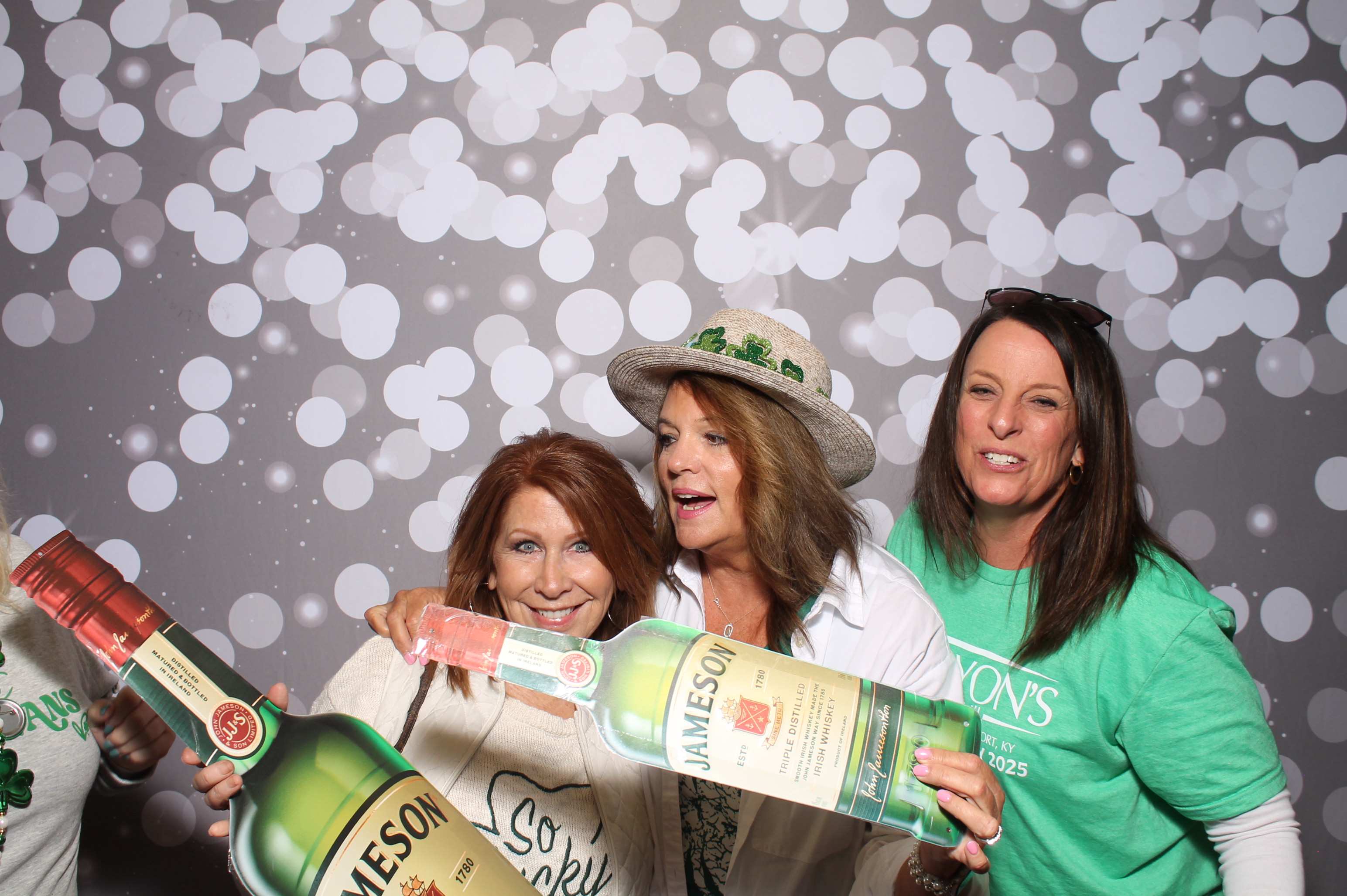 Molly Malone's St. Patricks | View more photos from the event at gallery.photoboothcincy.com/u/PhotoBoothCincy/Molly-Malones-St-Patricks