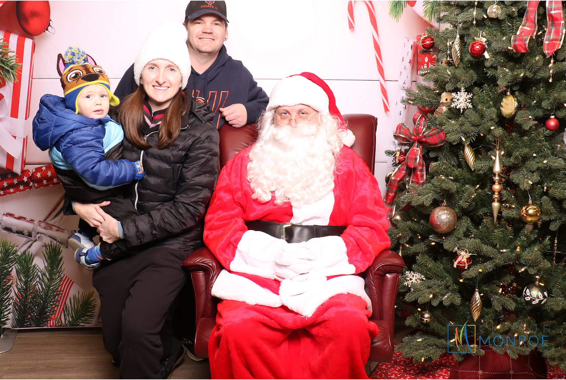 Monroe Tree Lighting | View more photos from the event at gallery.photoboothcincy.com/u/PhotoBoothCincy/Monroe-Tree-Lighting