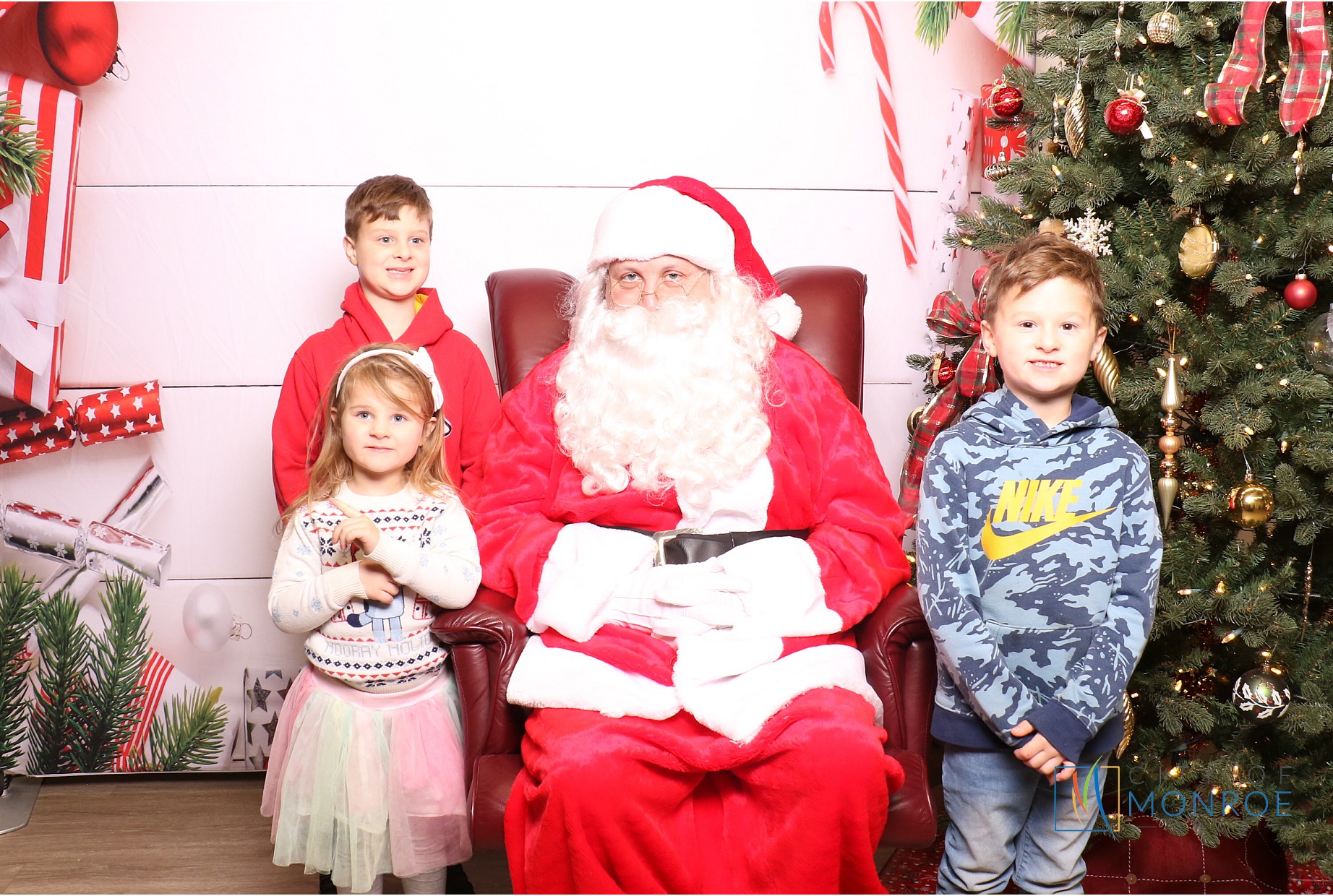 Monroe Tree Lighting | View more photos from the event at gallery.photoboothcincy.com/u/PhotoBoothCincy/Monroe-Tree-Lighting