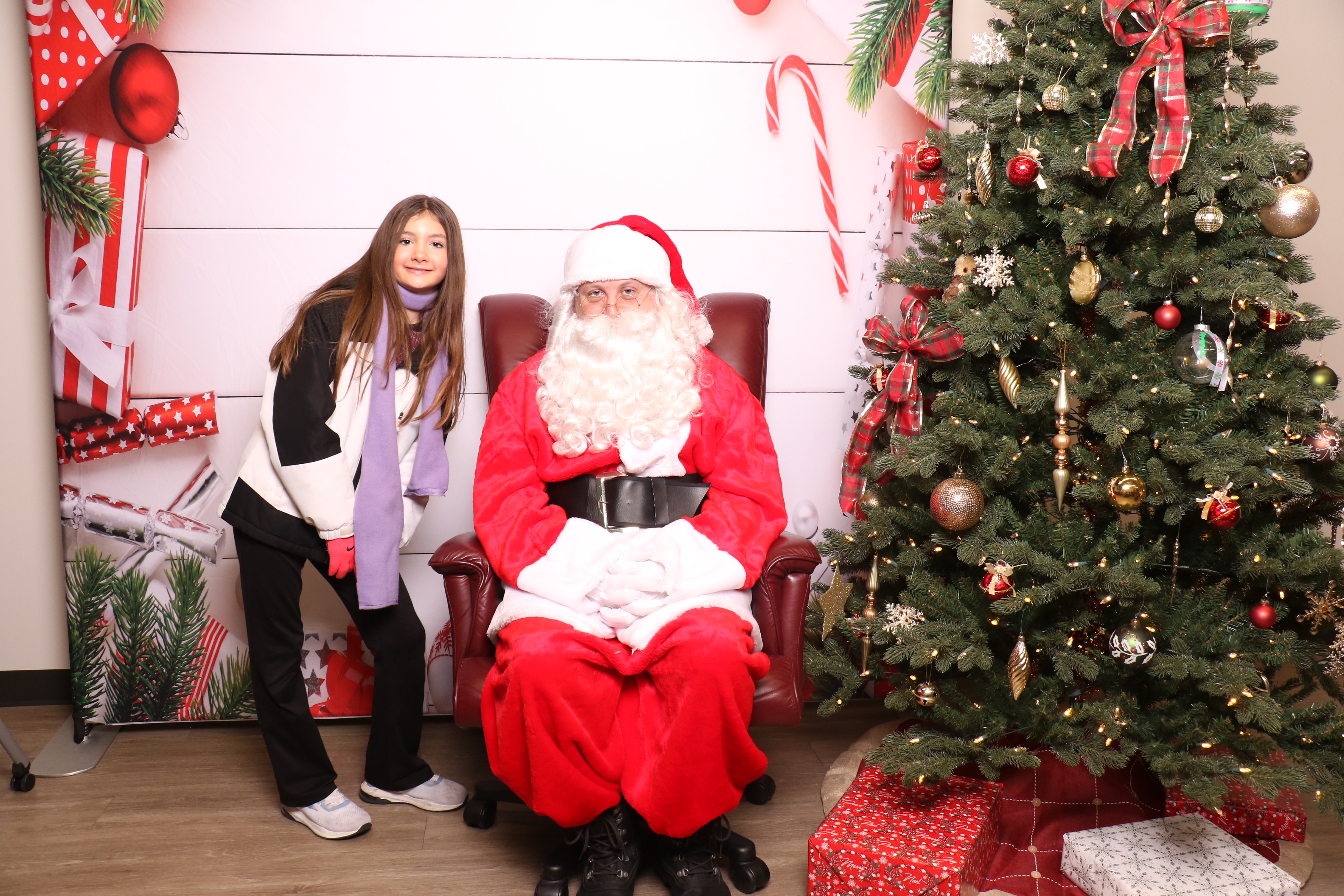 Monroe Tree Lighting | View more photos from the event at gallery.photoboothcincy.com/u/PhotoBoothCincy/Monroe-Tree-Lighting