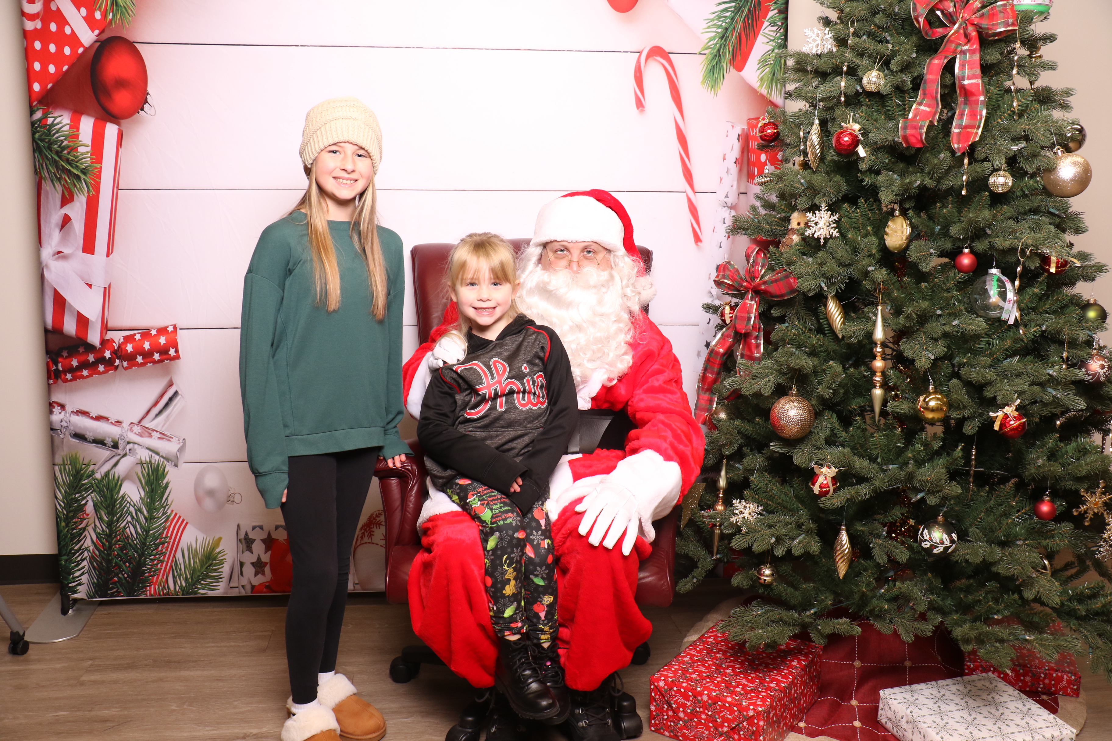 Monroe Tree Lighting | View more photos from the event at gallery.photoboothcincy.com/u/PhotoBoothCincy/Monroe-Tree-Lighting
