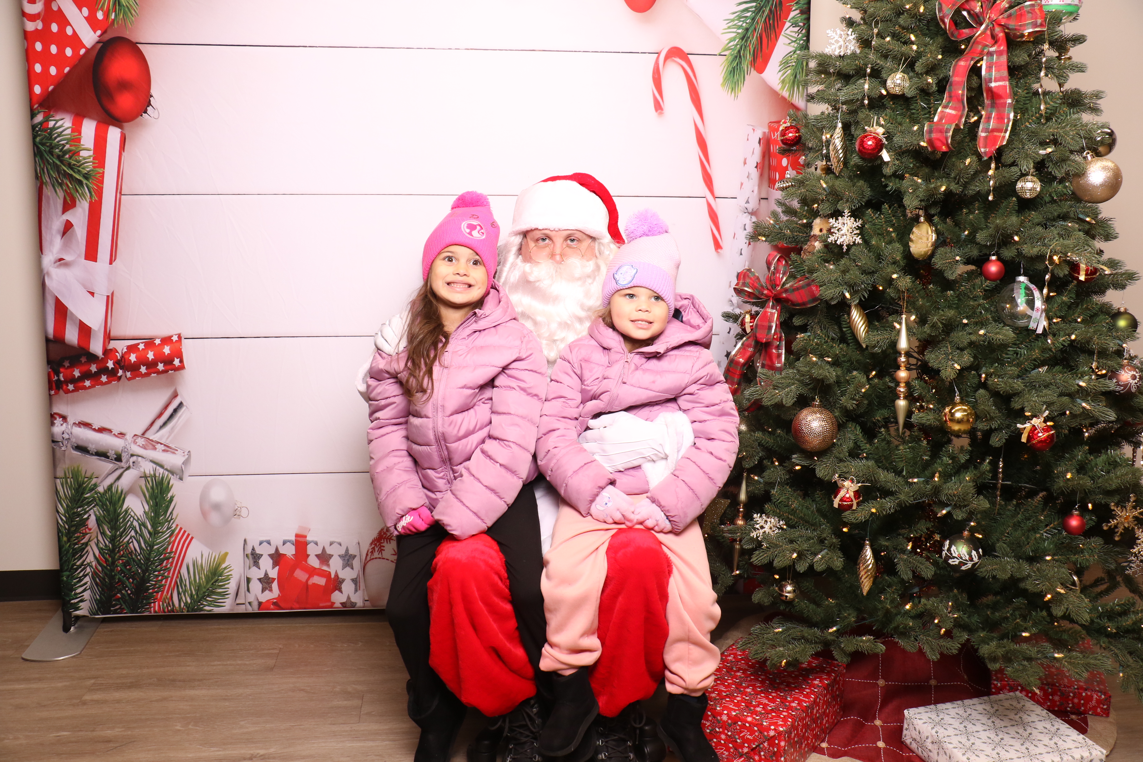 Monroe Tree Lighting | View more photos from the event at gallery.photoboothcincy.com/u/PhotoBoothCincy/Monroe-Tree-Lighting