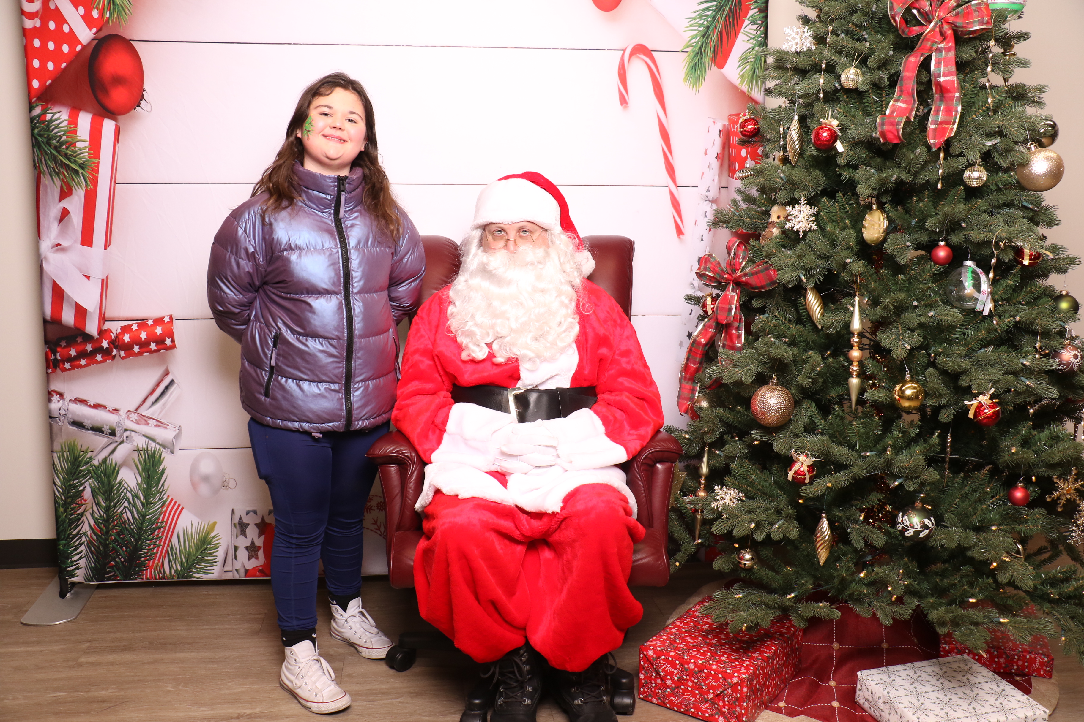 Monroe Tree Lighting | View more photos from the event at gallery.photoboothcincy.com/u/PhotoBoothCincy/Monroe-Tree-Lighting