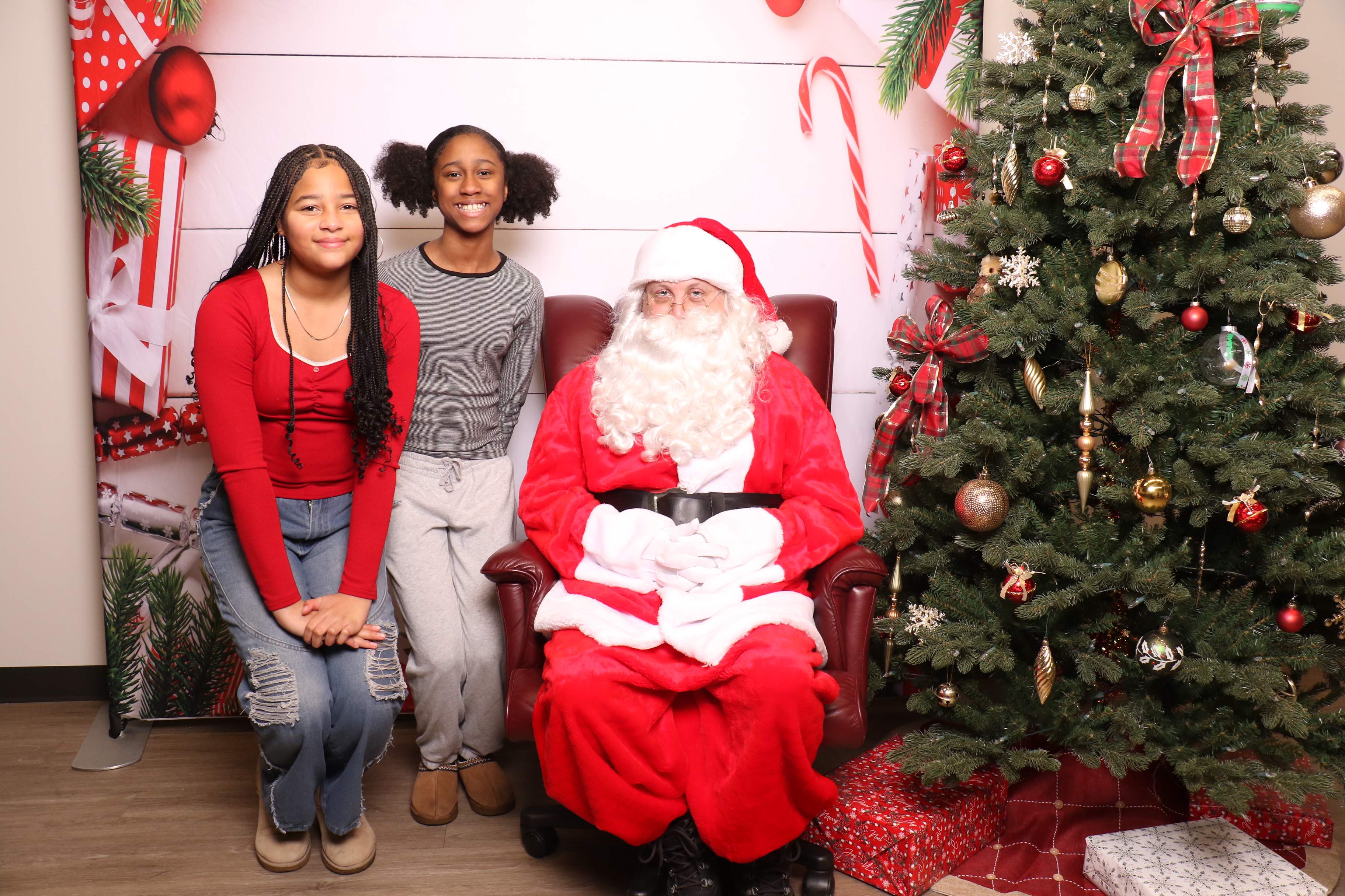 Monroe Tree Lighting | View more photos from the event at gallery.photoboothcincy.com/u/PhotoBoothCincy/Monroe-Tree-Lighting