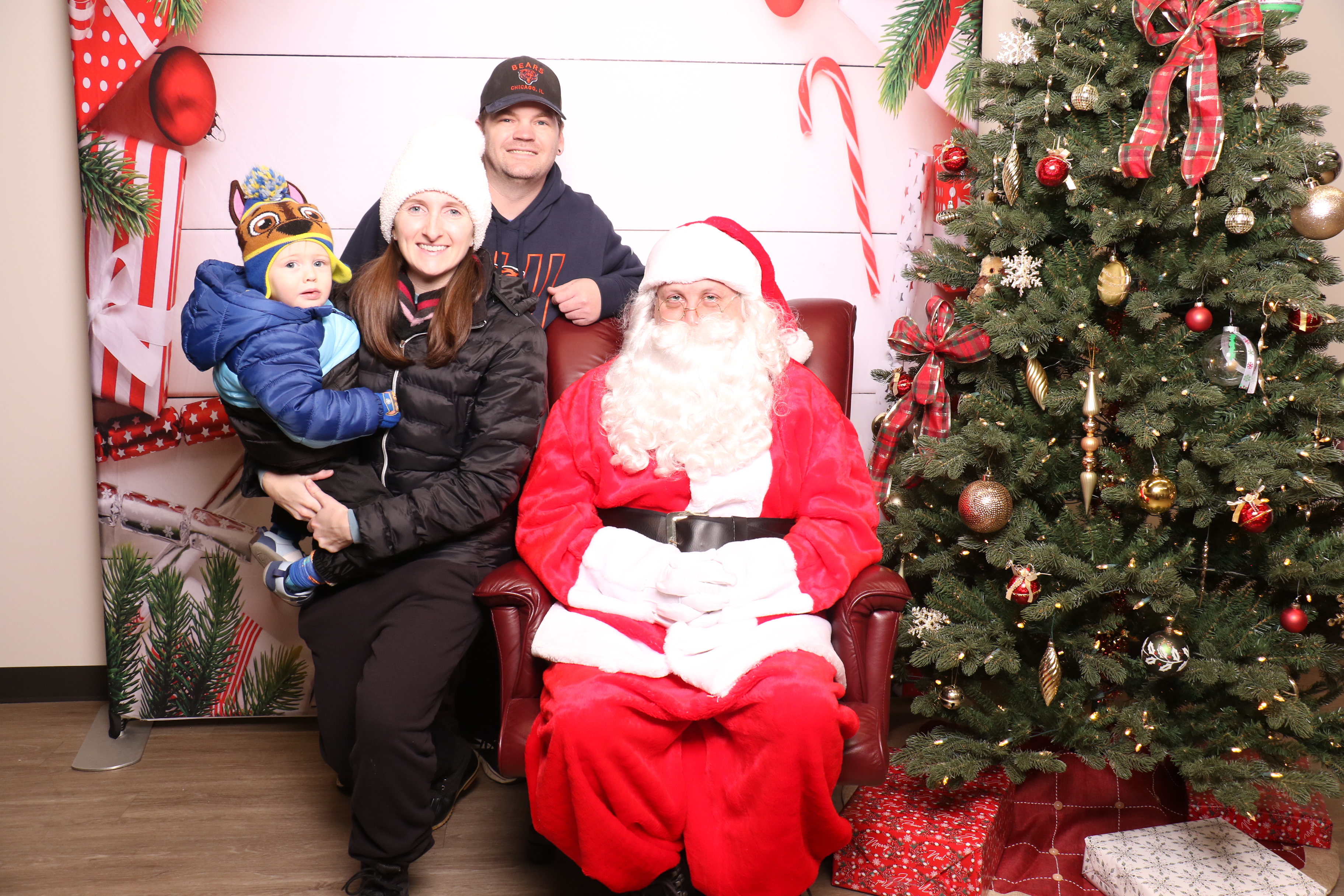 Monroe Tree Lighting | View more photos from the event at gallery.photoboothcincy.com/u/PhotoBoothCincy/Monroe-Tree-Lighting