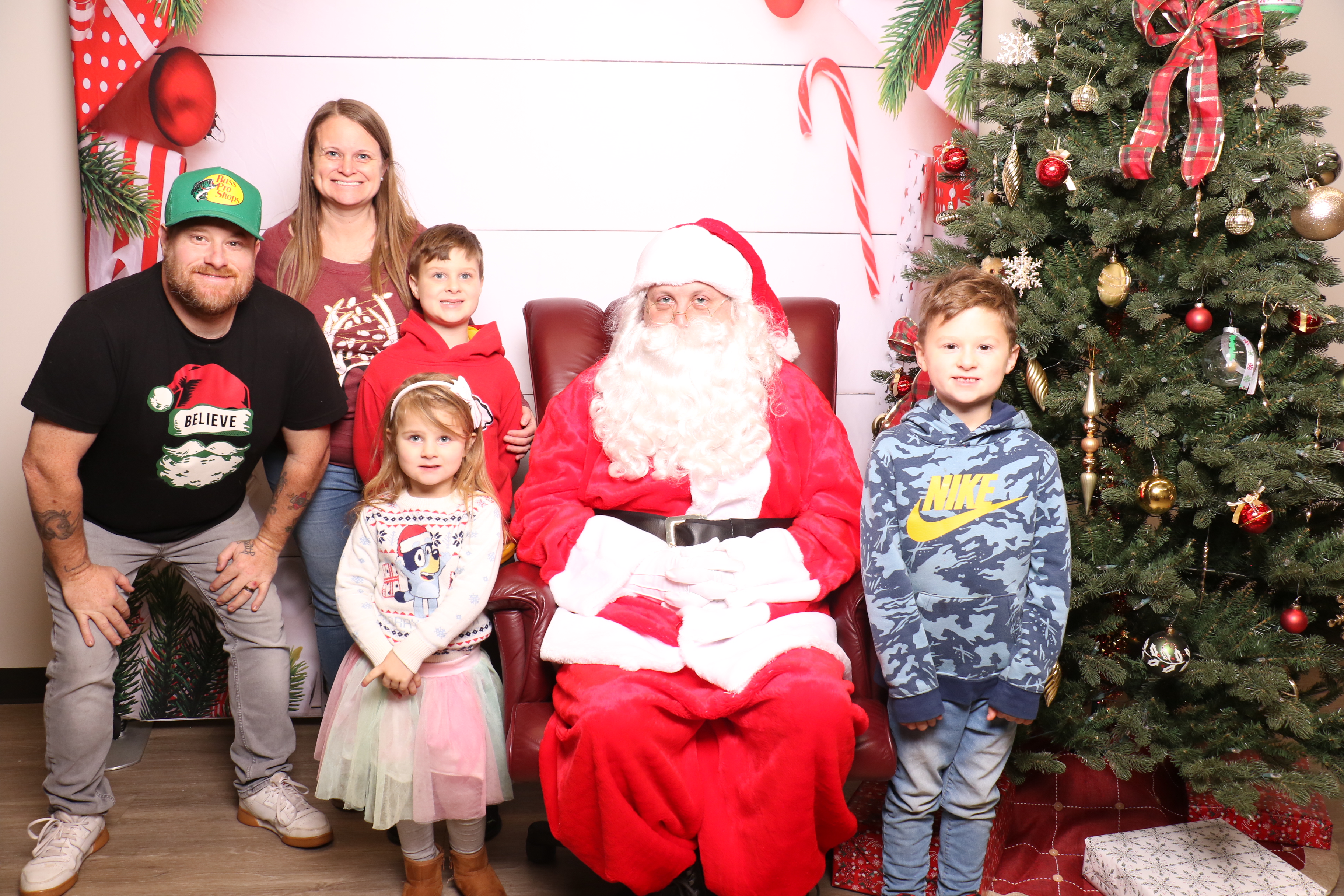 Monroe Tree Lighting | View more photos from the event at gallery.photoboothcincy.com/u/PhotoBoothCincy/Monroe-Tree-Lighting