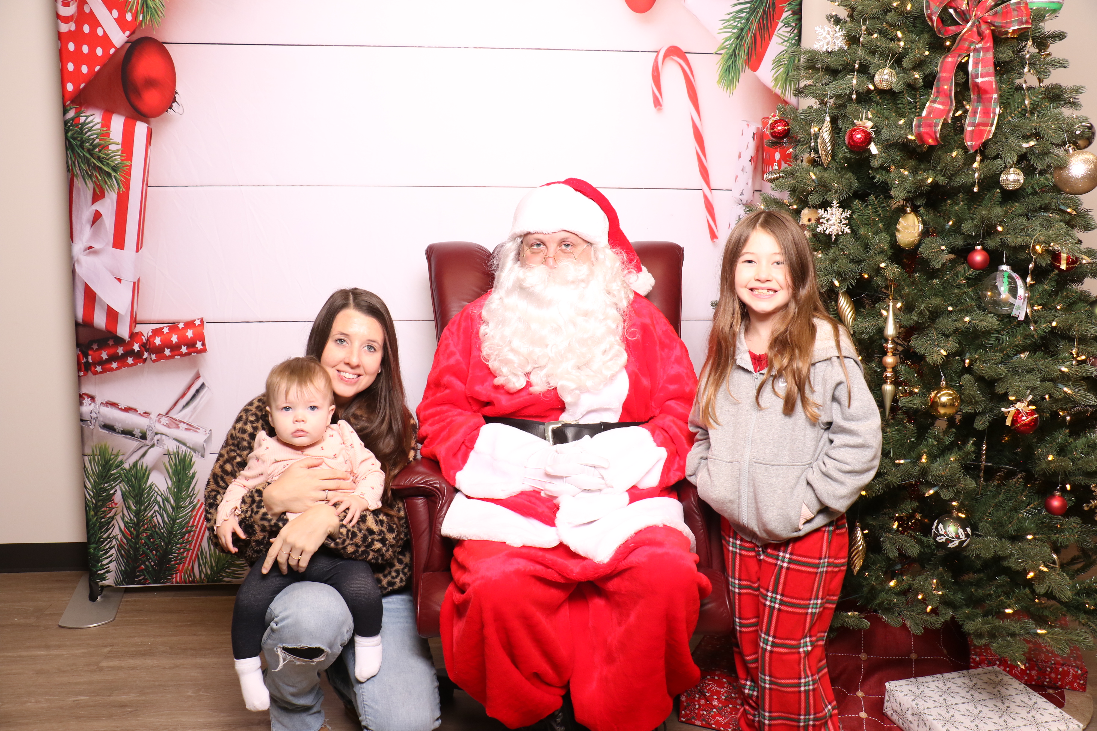 Monroe Tree Lighting | View more photos from the event at gallery.photoboothcincy.com/u/PhotoBoothCincy/Monroe-Tree-Lighting