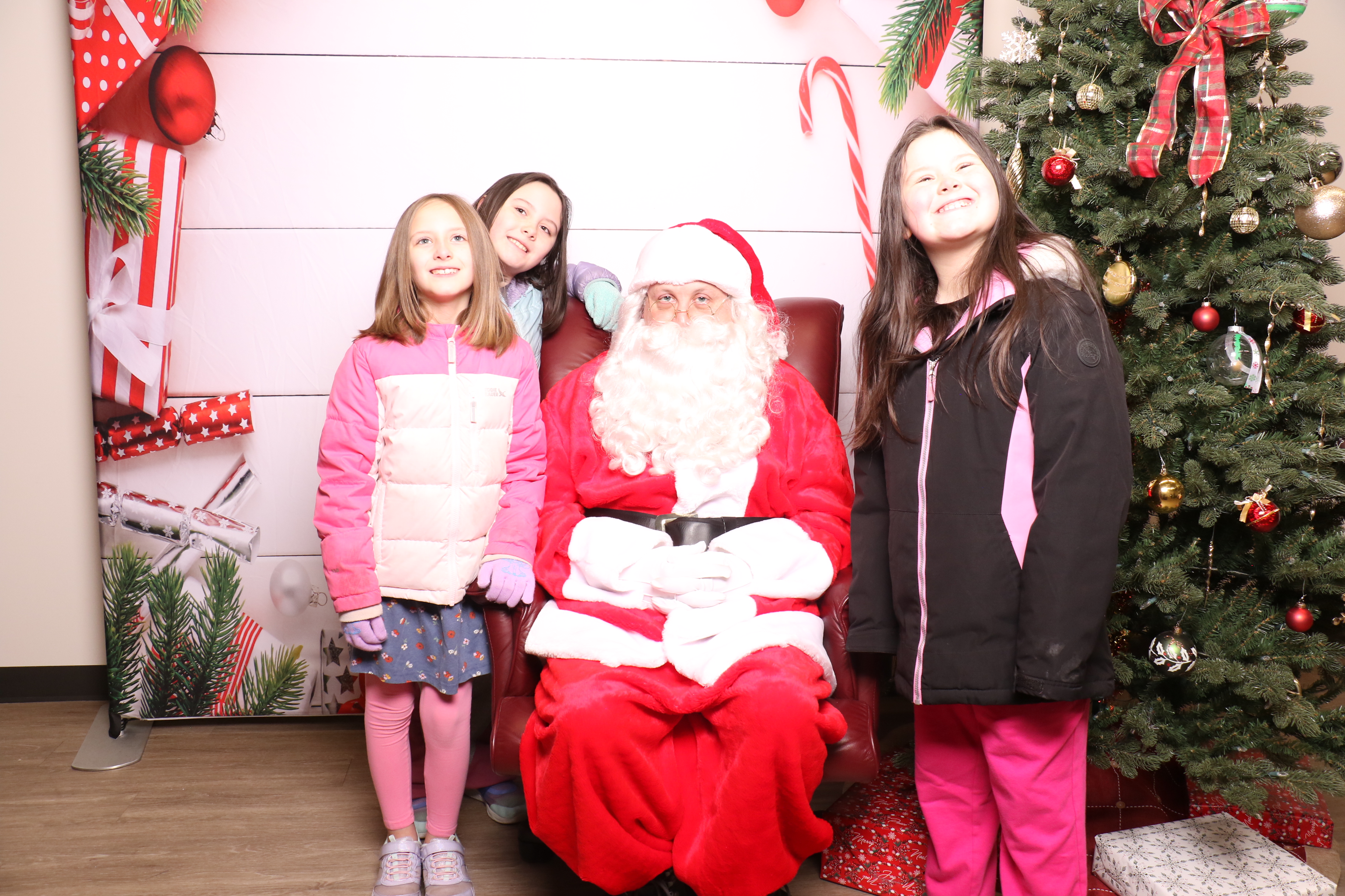 Monroe Tree Lighting | View more photos from the event at gallery.photoboothcincy.com/u/PhotoBoothCincy/Monroe-Tree-Lighting