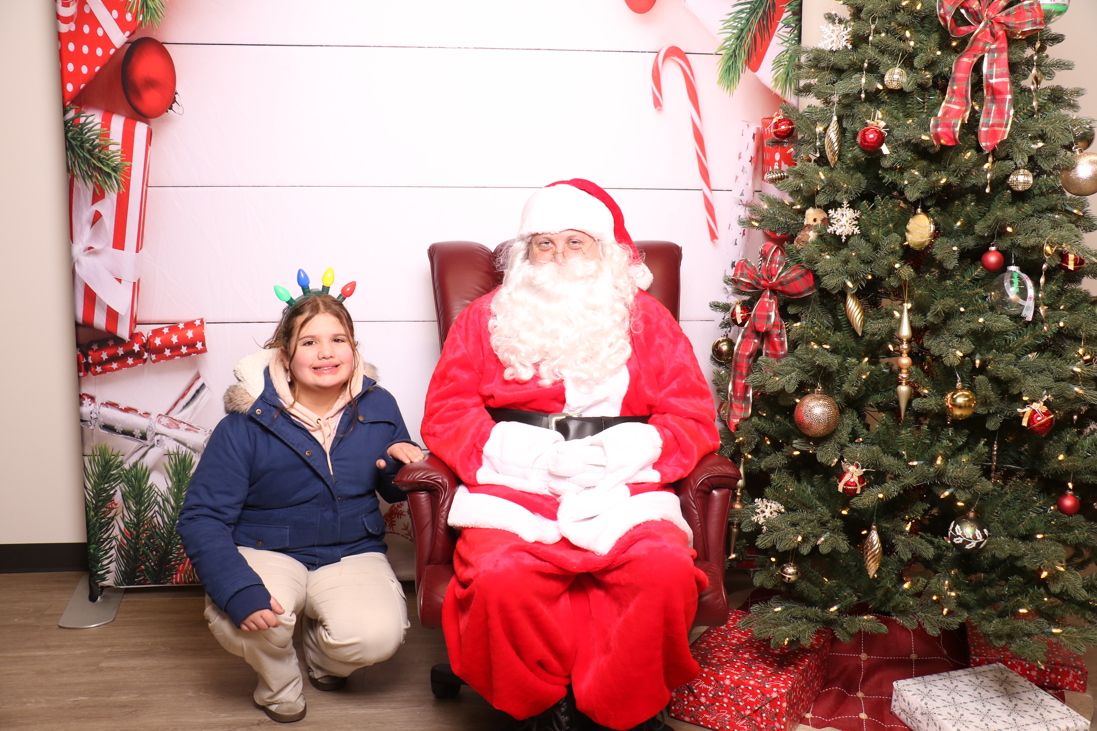 Monroe Tree Lighting | View more photos from the event at gallery.photoboothcincy.com/u/PhotoBoothCincy/Monroe-Tree-Lighting
