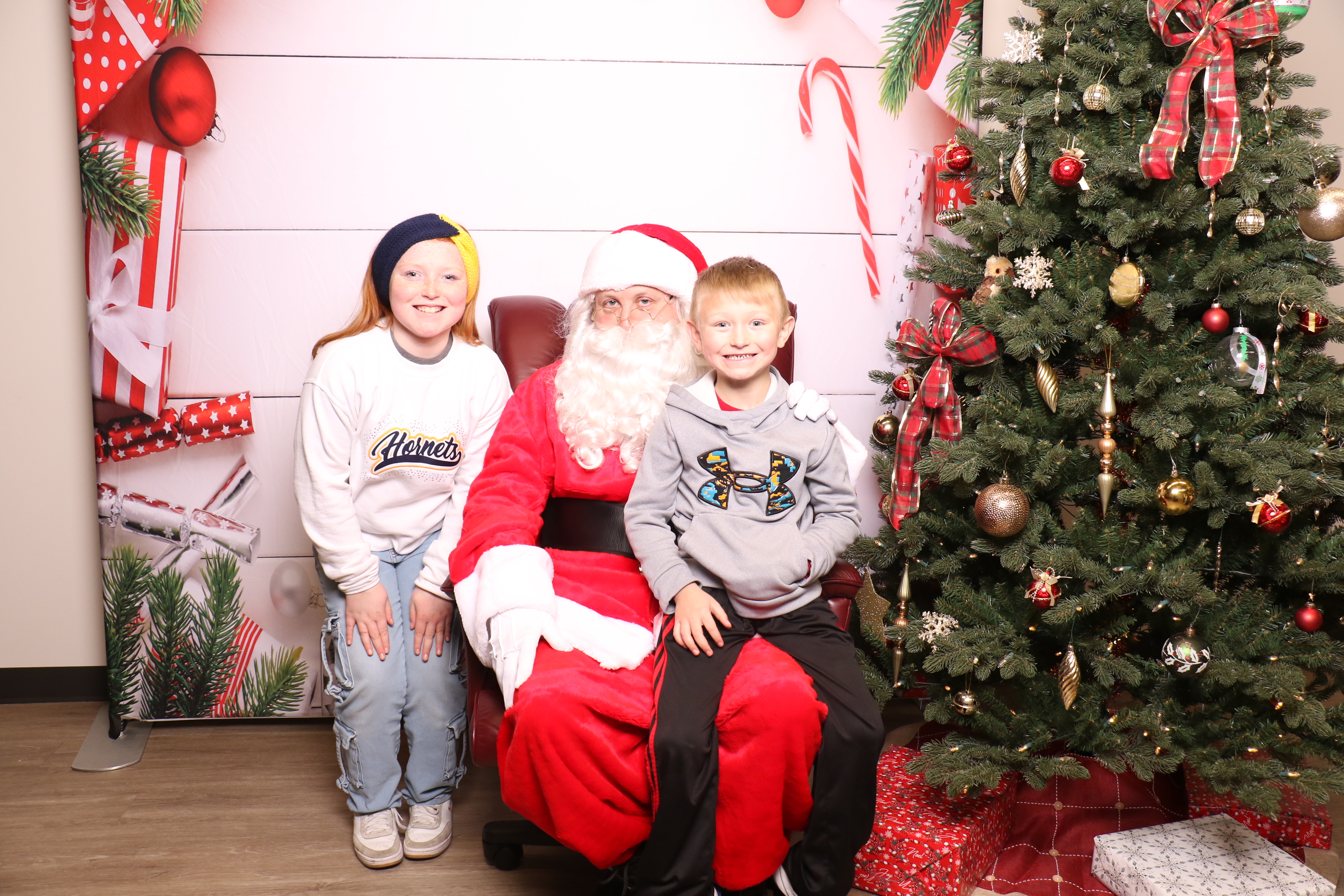 Monroe Tree Lighting | View more photos from the event at gallery.photoboothcincy.com/u/PhotoBoothCincy/Monroe-Tree-Lighting