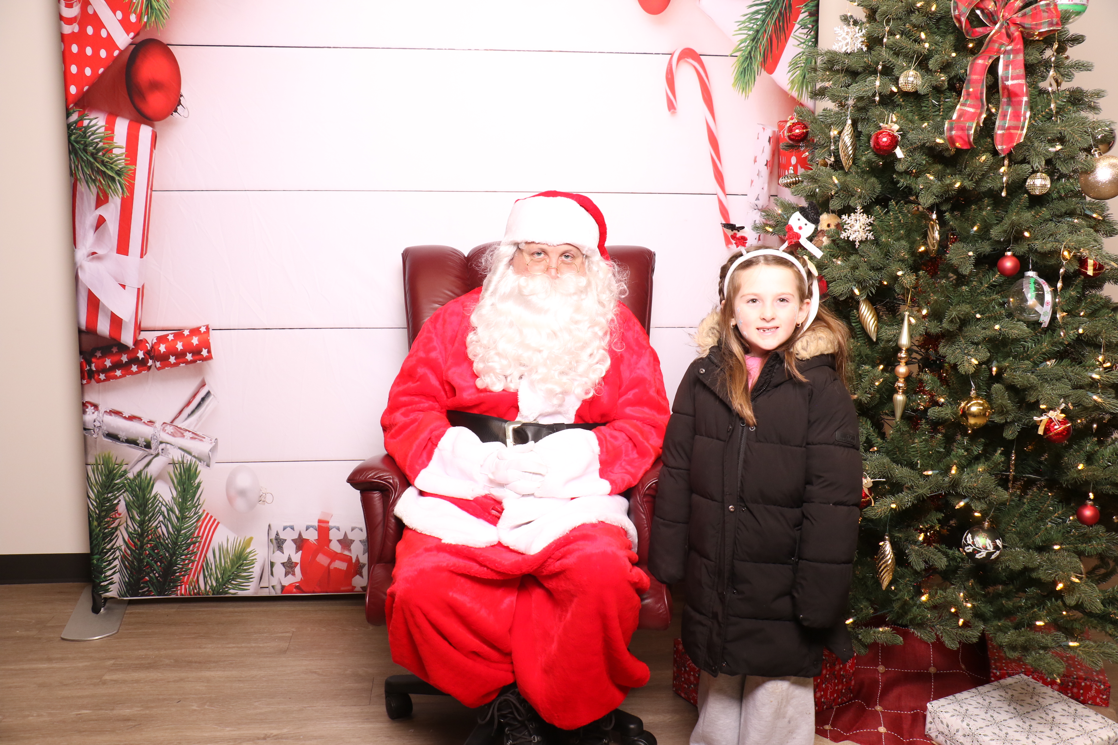 Monroe Tree Lighting | View more photos from the event at gallery.photoboothcincy.com/u/PhotoBoothCincy/Monroe-Tree-Lighting