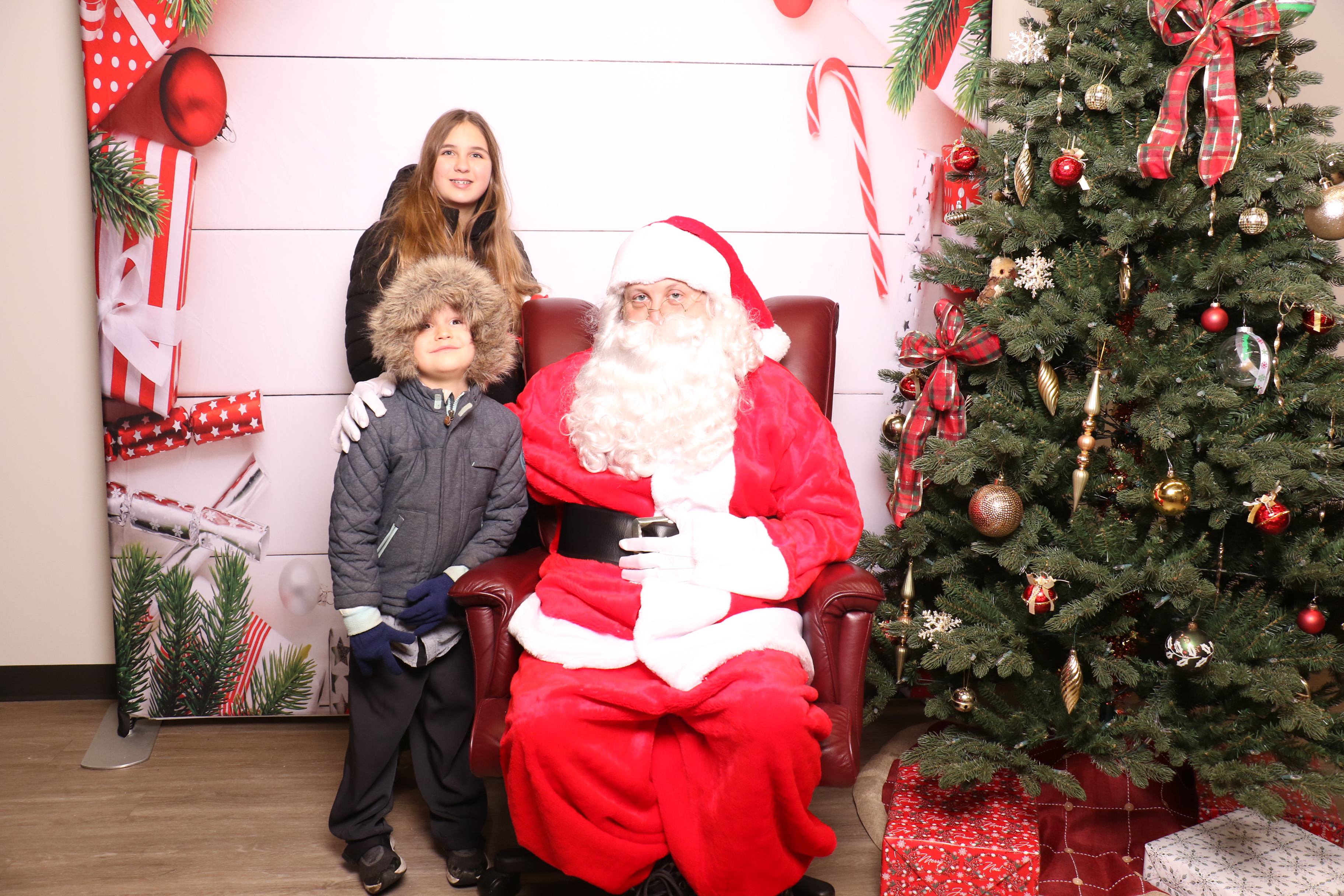 Monroe Tree Lighting | View more photos from the event at gallery.photoboothcincy.com/u/PhotoBoothCincy/Monroe-Tree-Lighting