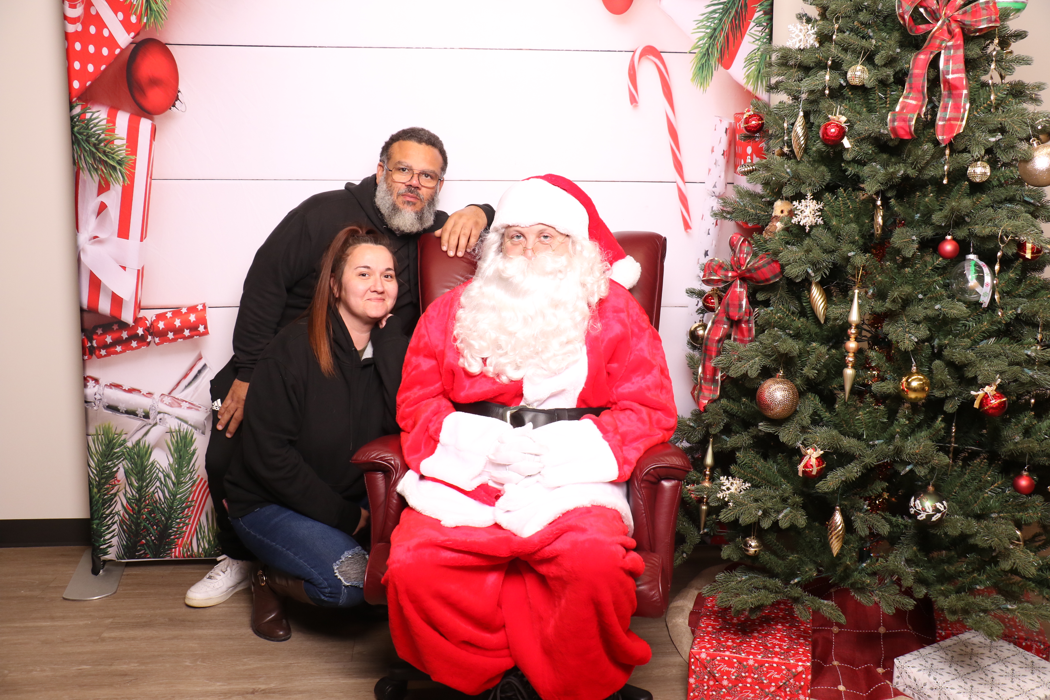 Monroe Tree Lighting | View more photos from the event at gallery.photoboothcincy.com/u/PhotoBoothCincy/Monroe-Tree-Lighting