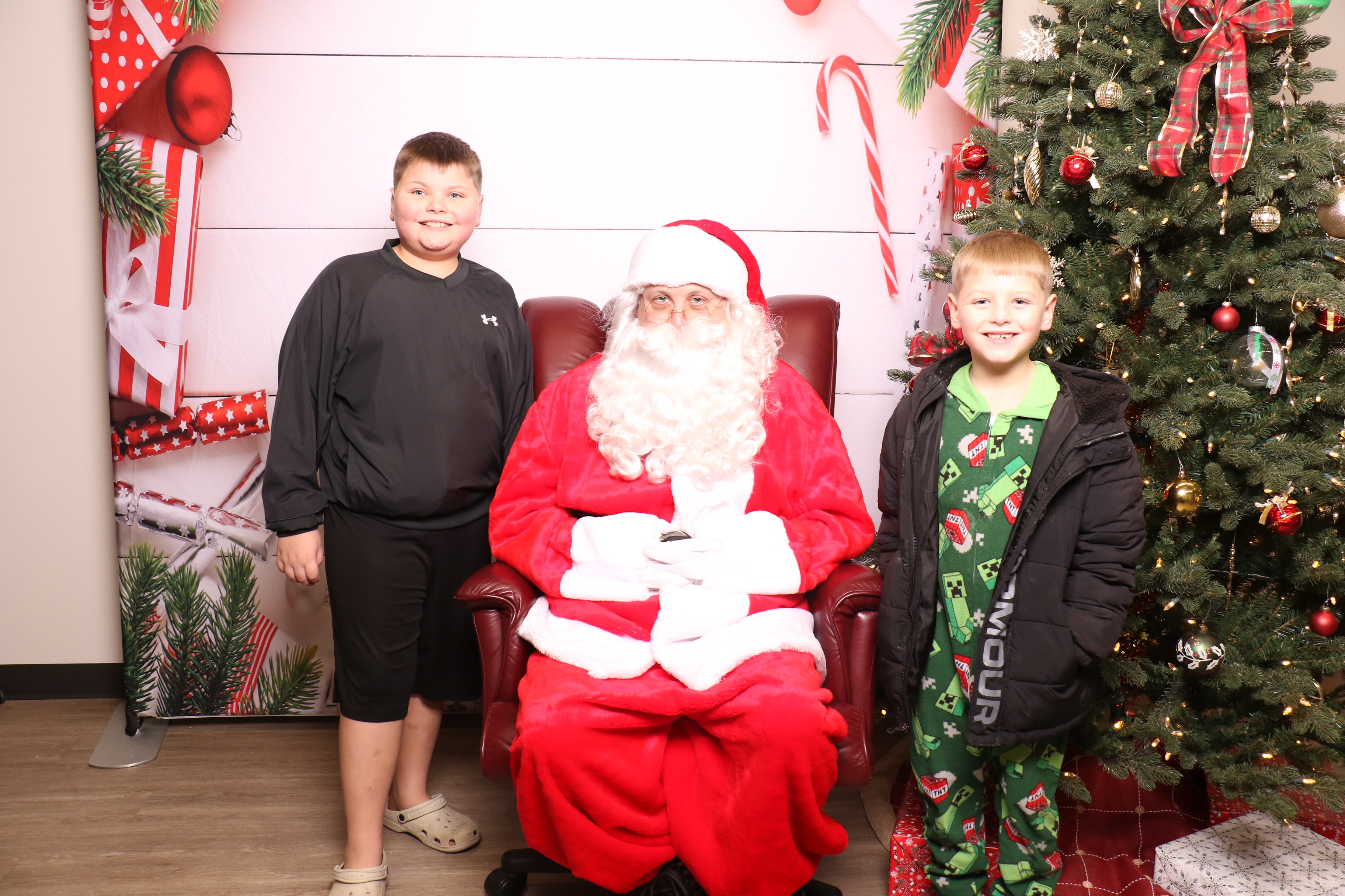 Monroe Tree Lighting | View more photos from the event at gallery.photoboothcincy.com/u/PhotoBoothCincy/Monroe-Tree-Lighting