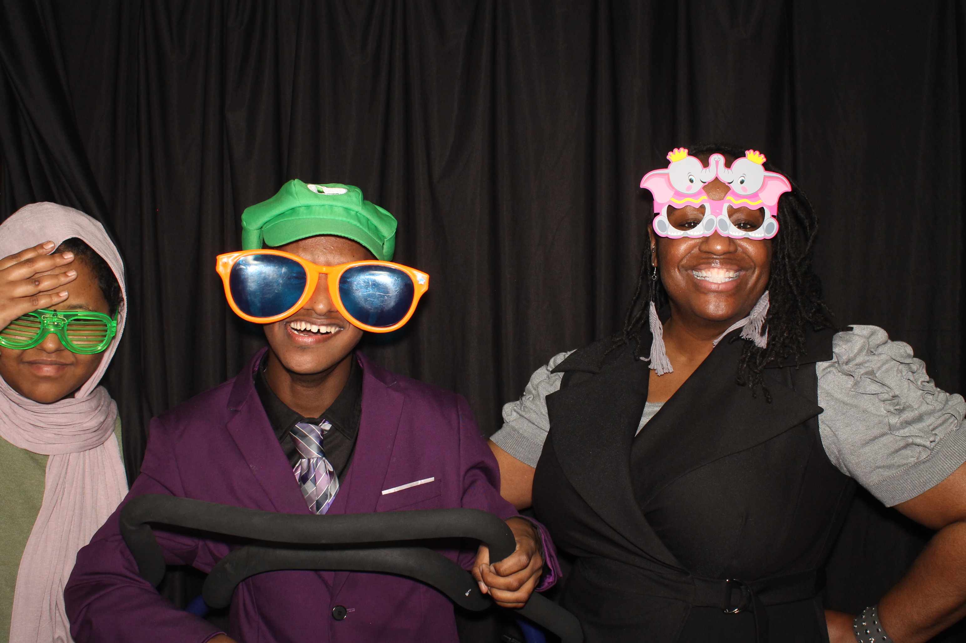 Montgomery County Prom | View more photos from the event at gallery.photoboothcincy.com/u/PhotoBoothCincy/Montgomery-County-Prom
