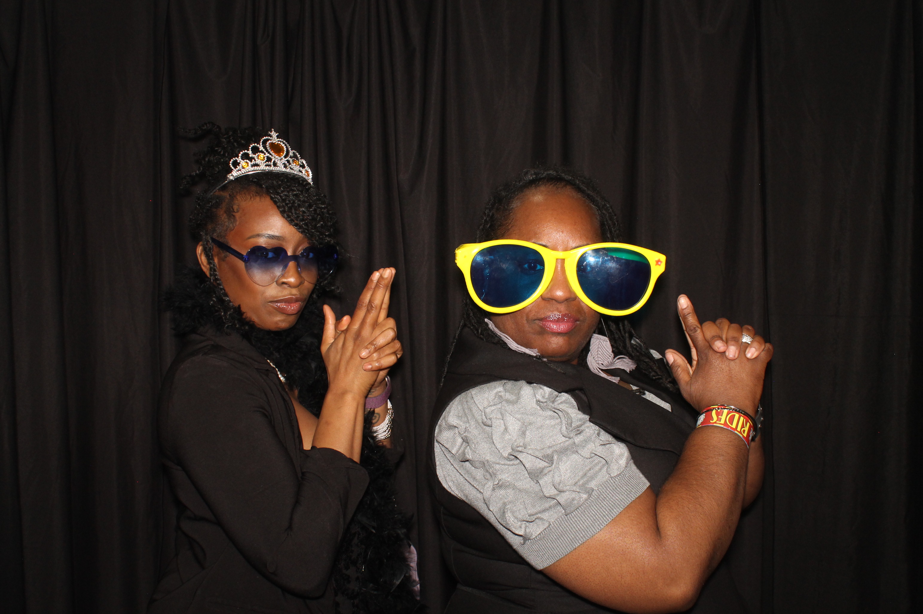 Montgomery County Prom | View more photos from the event at gallery.photoboothcincy.com/u/PhotoBoothCincy/Montgomery-County-Prom