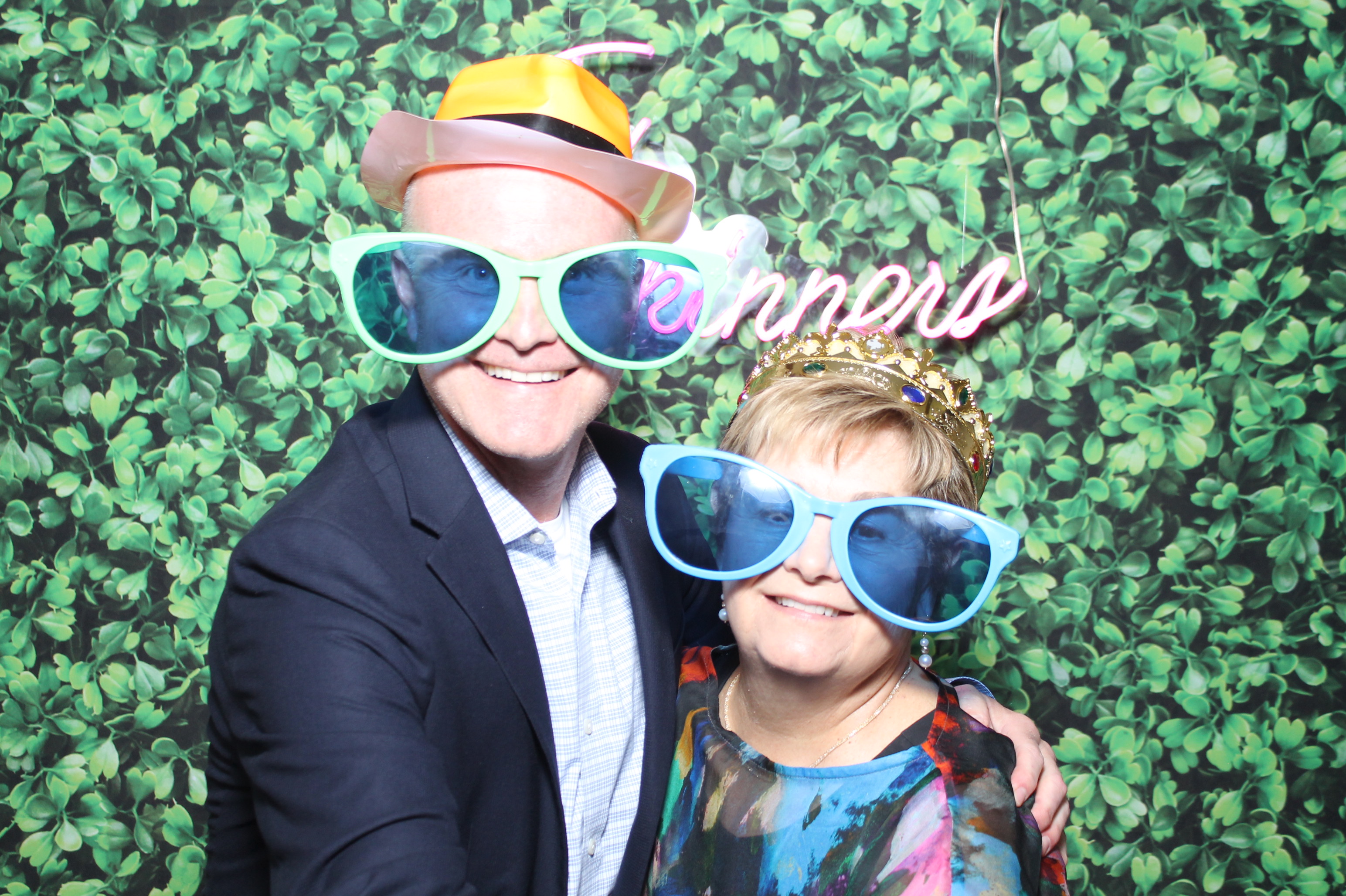 Mr. & Mrs Skinner | View more photos from the event at gallery.photoboothcincy.com/u/PhotoBoothCincy/Mr-Mrs-Skinner