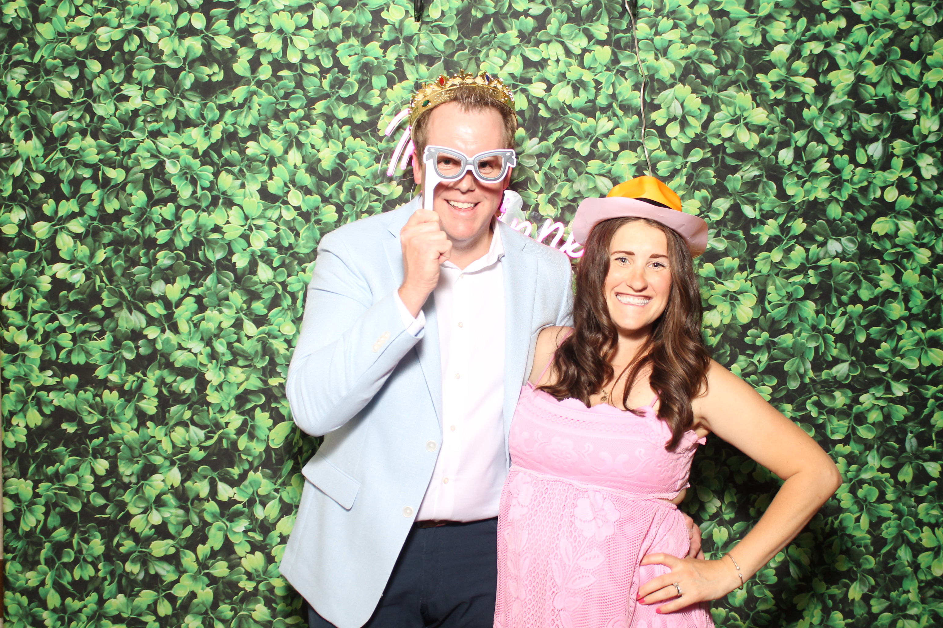 Mr. & Mrs Skinner | View more photos from the event at gallery.photoboothcincy.com/u/PhotoBoothCincy/Mr-Mrs-Skinner
