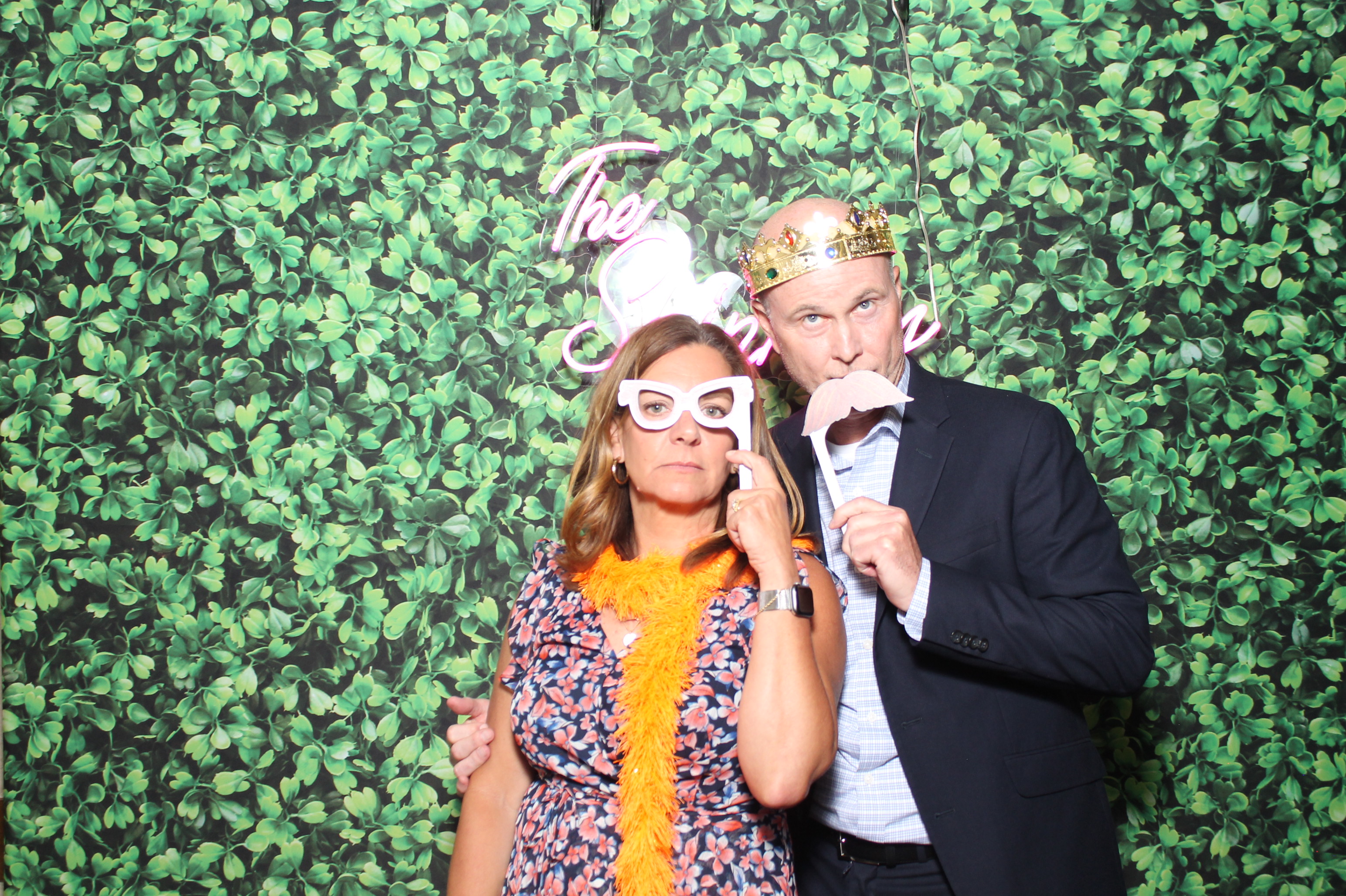 Mr. & Mrs Skinner | View more photos from the event at gallery.photoboothcincy.com/u/PhotoBoothCincy/Mr-Mrs-Skinner