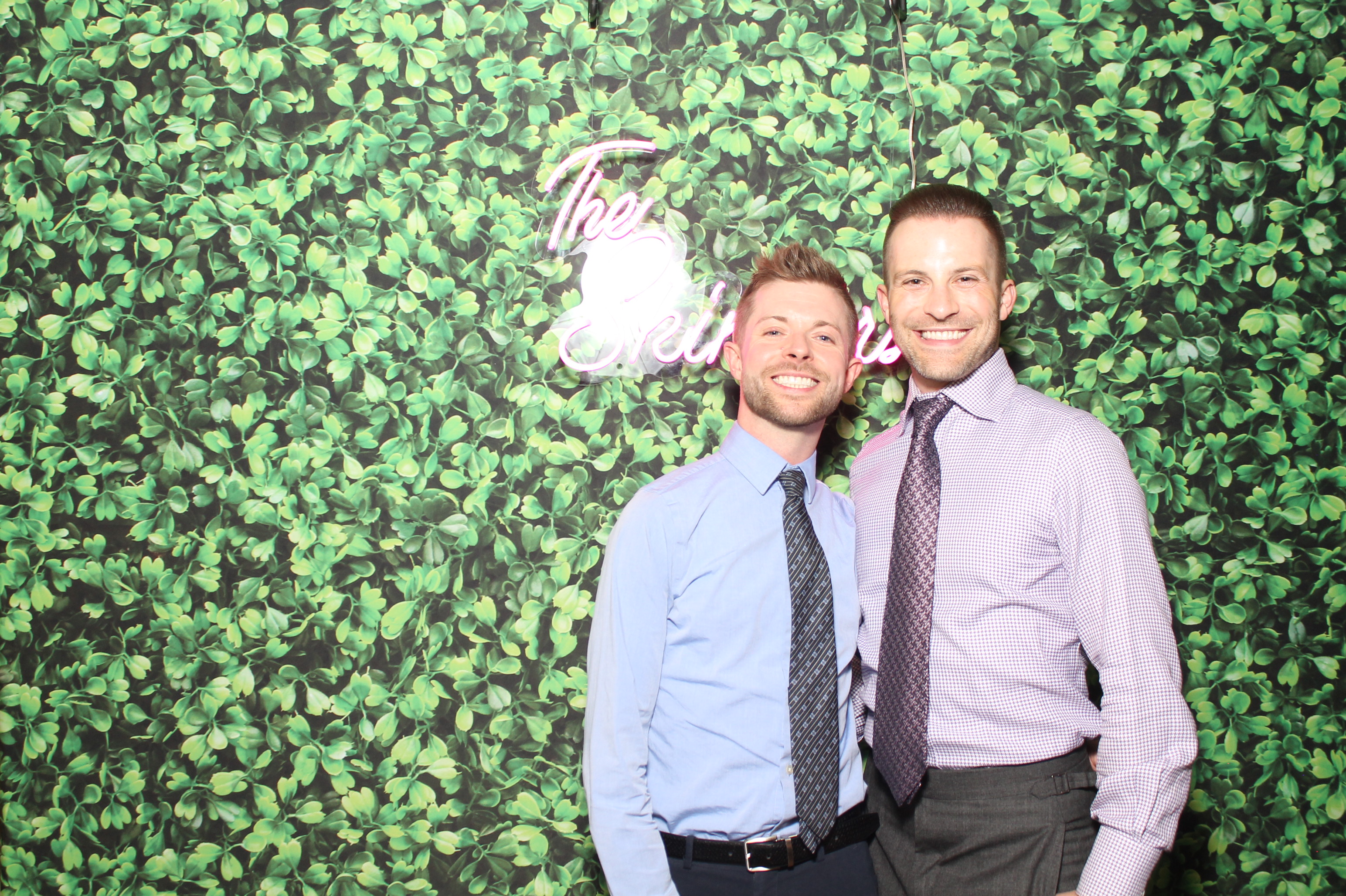 Mr. & Mrs Skinner | View more photos from the event at gallery.photoboothcincy.com/u/PhotoBoothCincy/Mr-Mrs-Skinner