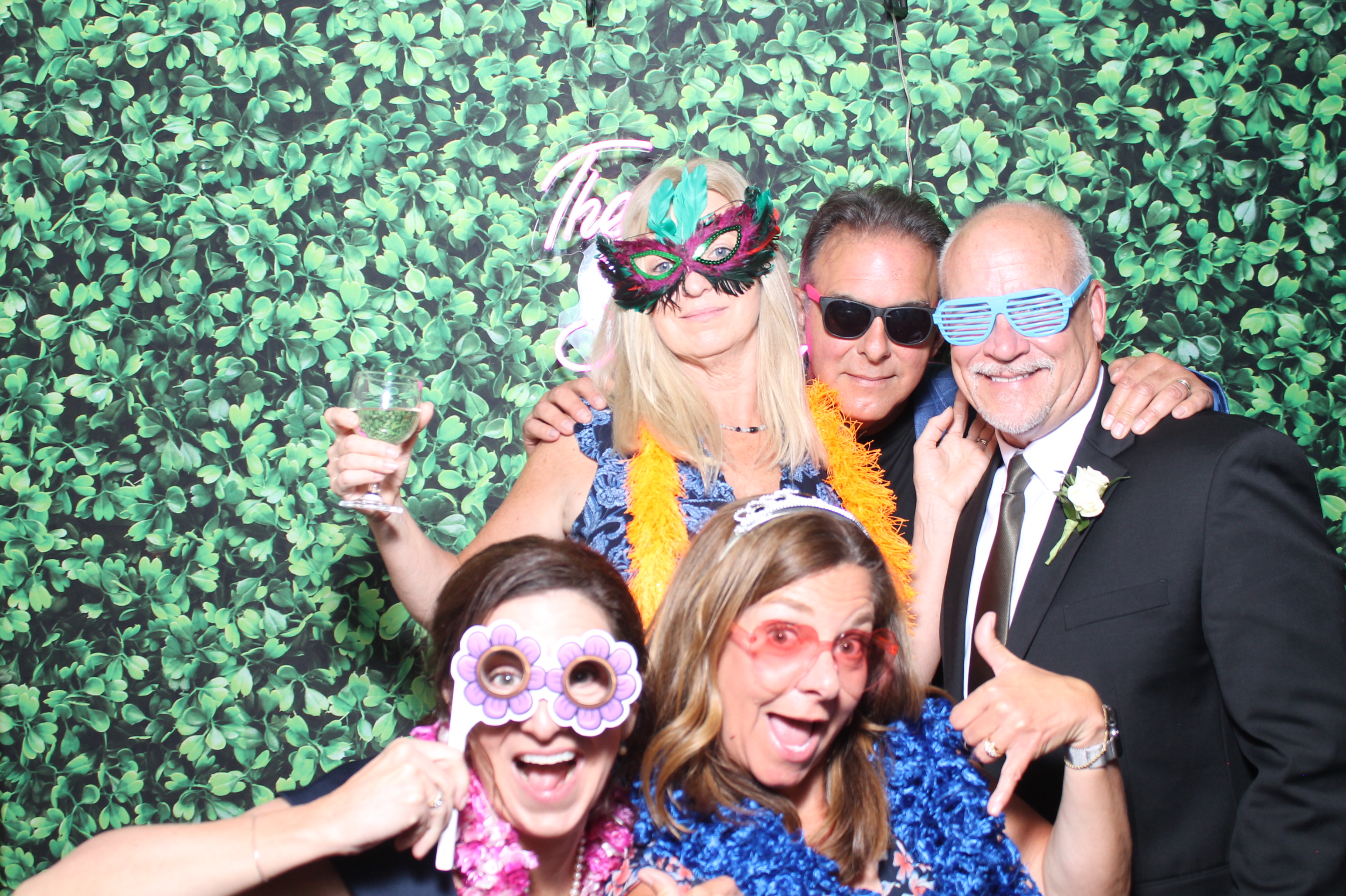Mr. & Mrs Skinner | View more photos from the event at gallery.photoboothcincy.com/u/PhotoBoothCincy/Mr-Mrs-Skinner