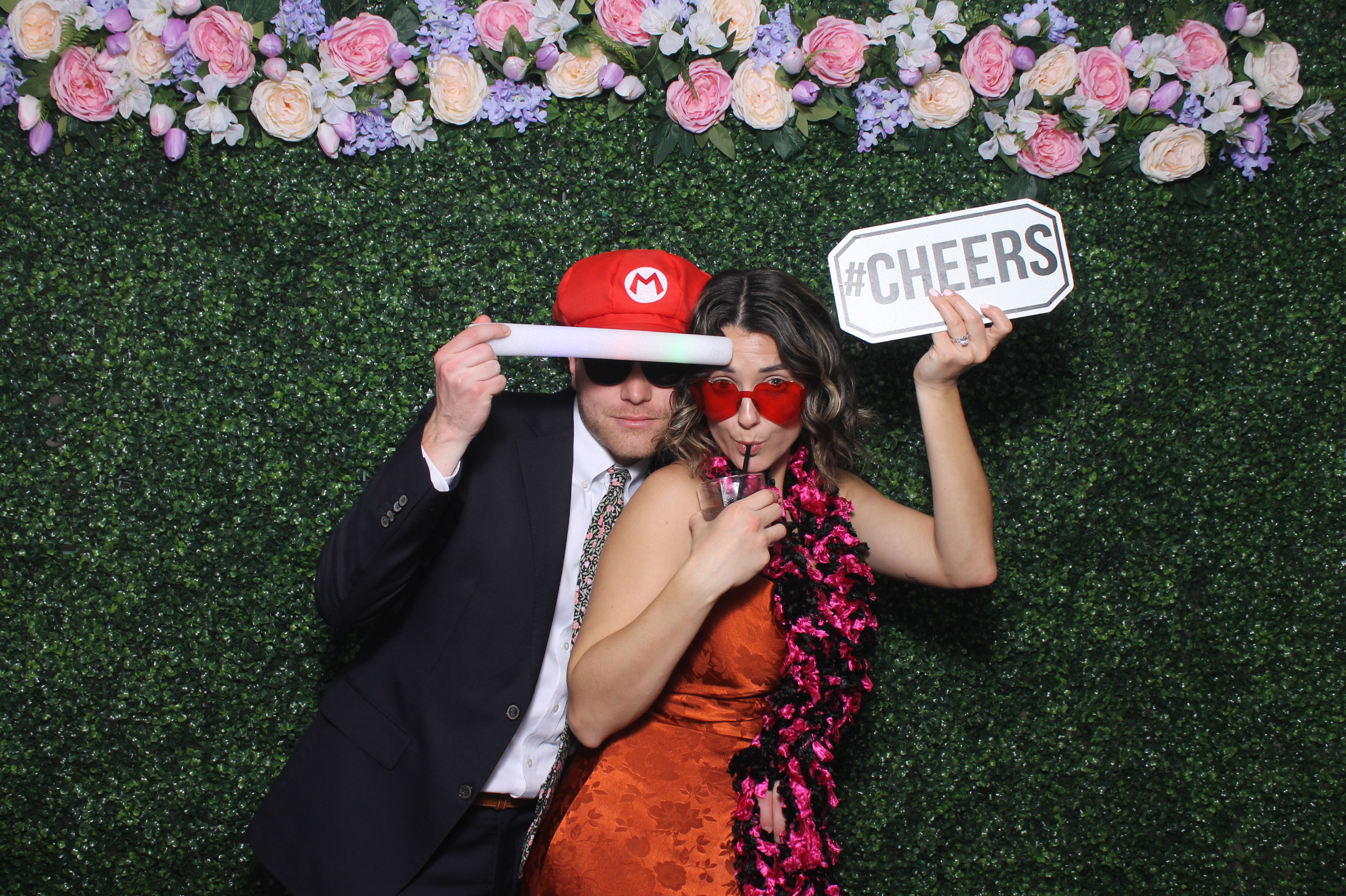 Natalie & Hunter | View more photos from the event at gallery.photoboothcincy.com/u/PhotoBoothCincy/Natalie-Hunter