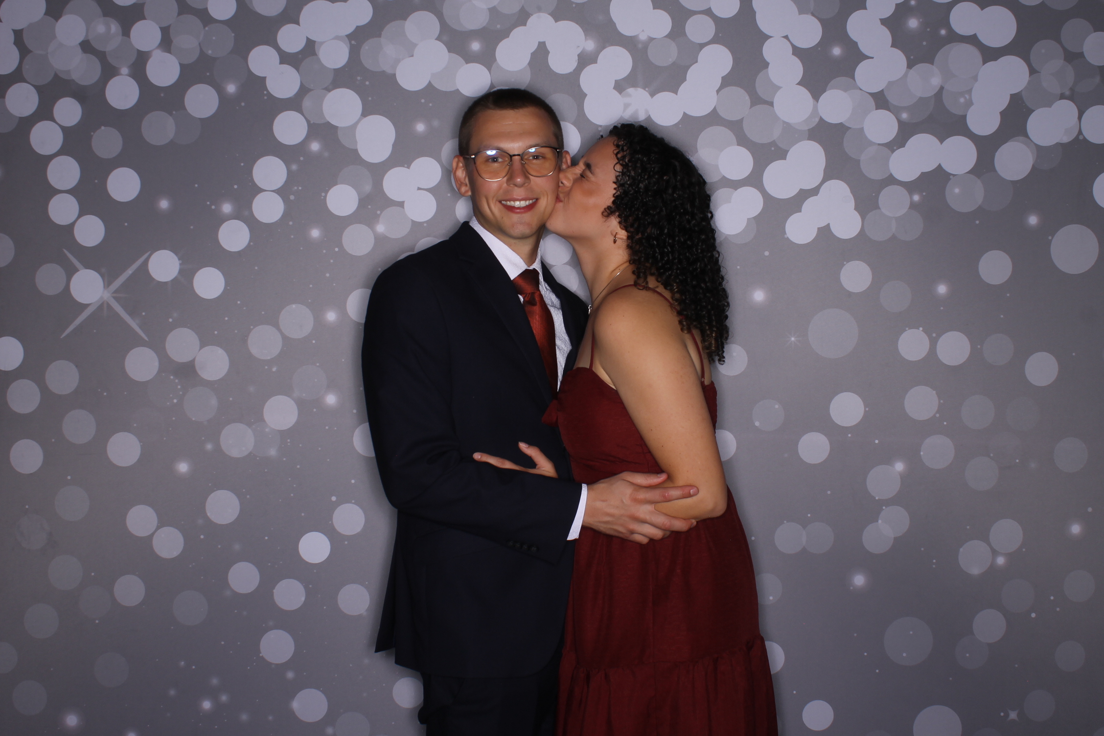 Natalie & Jonathon | View more photos from the event at gallery.photoboothcincy.com/u/PhotoBoothCincy/Natalie-Jonathon