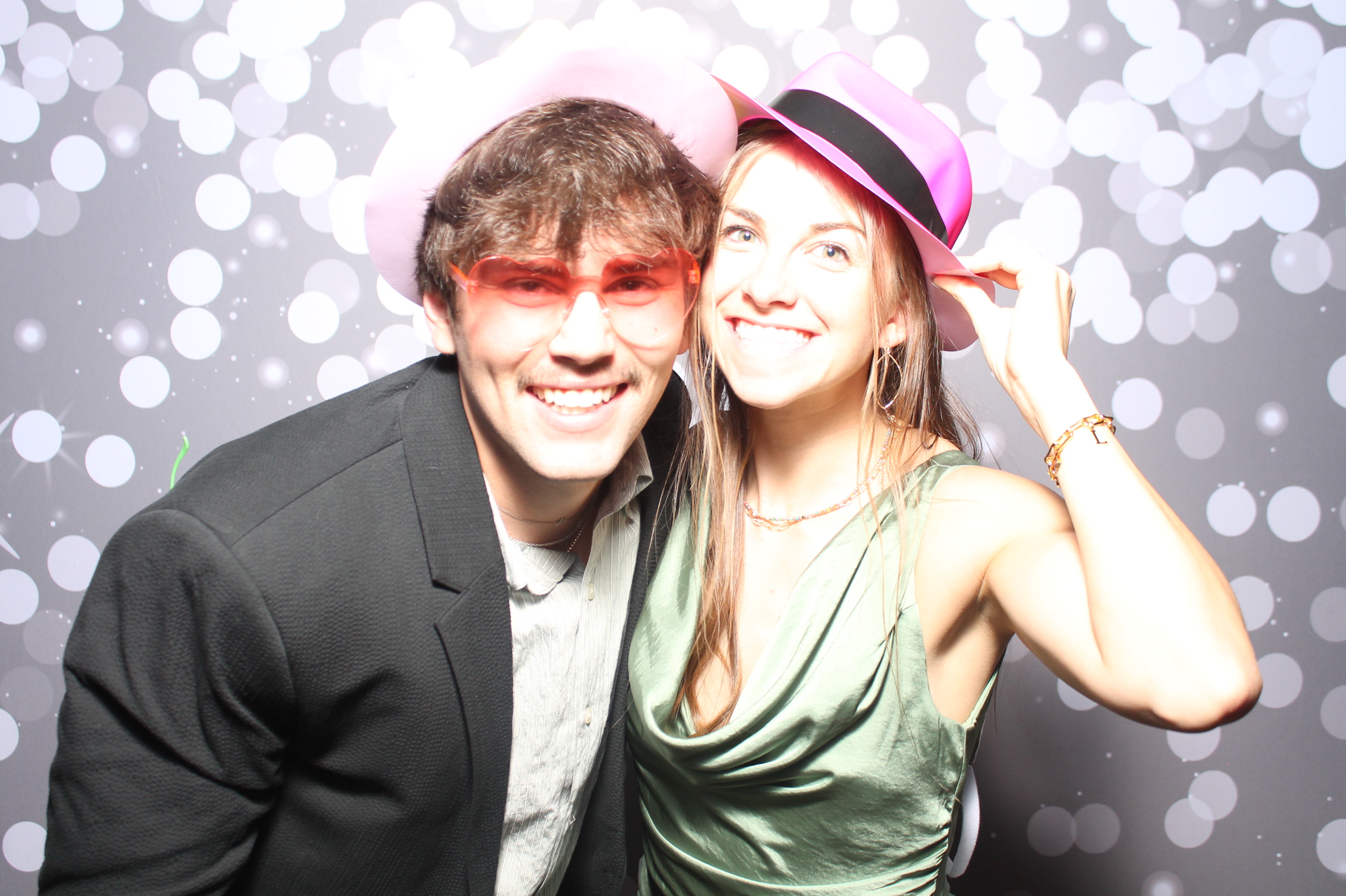 Natalie & Sam | View more photos from the event at gallery.photoboothcincy.com/u/PhotoBoothCincy/Natalie-Sam