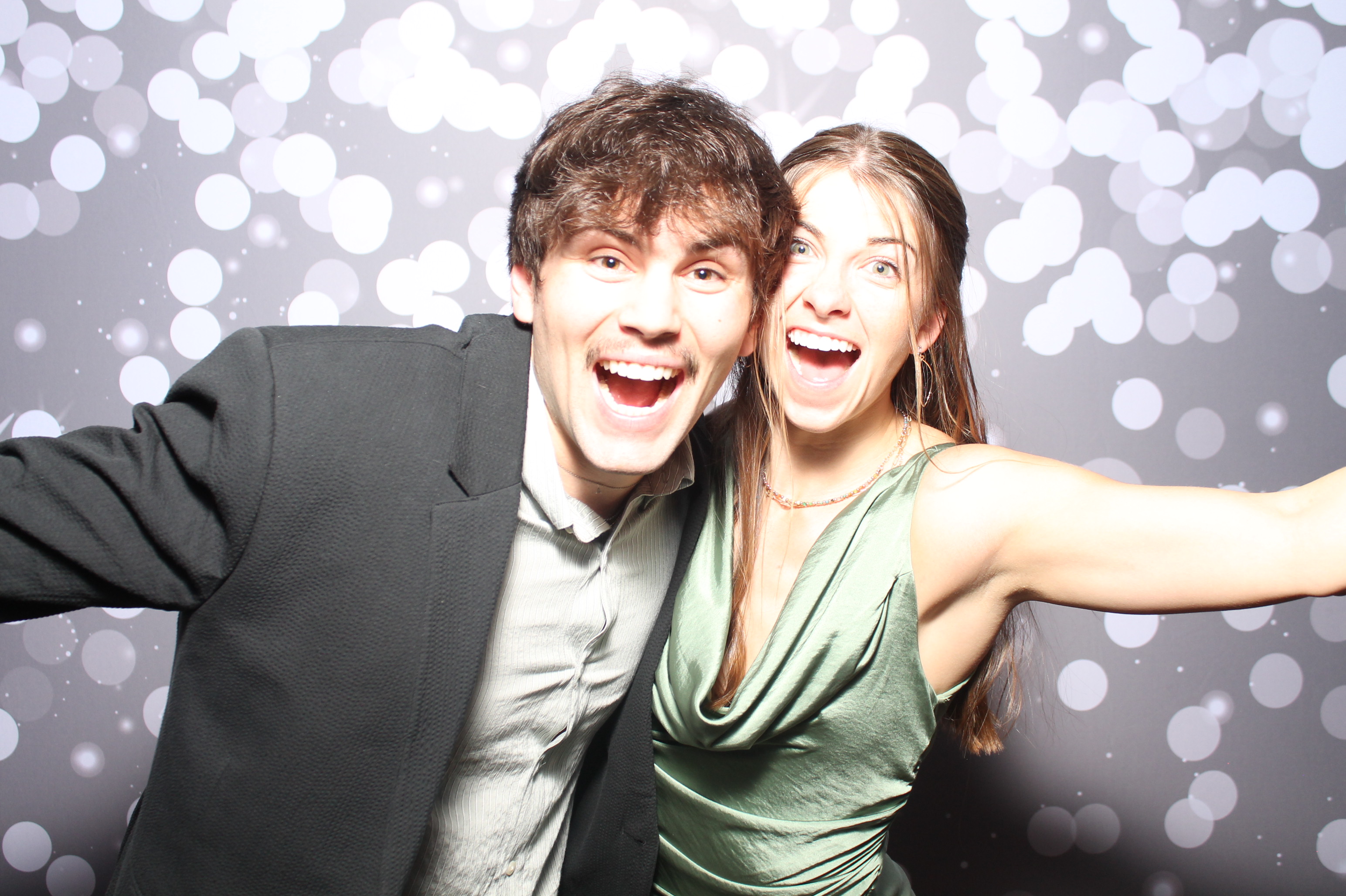 Natalie & Sam | View more photos from the event at gallery.photoboothcincy.com/u/PhotoBoothCincy/Natalie-Sam