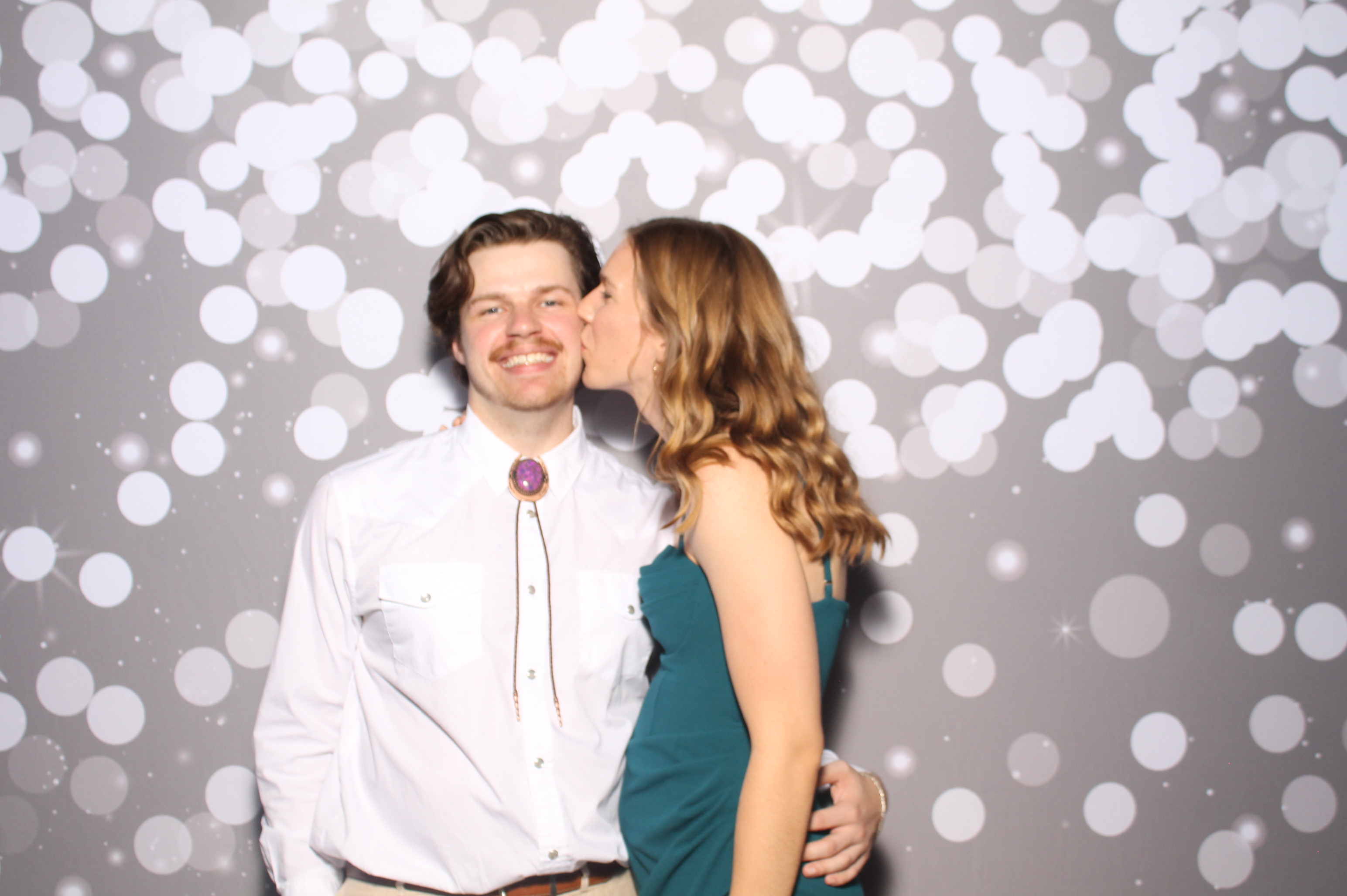 Natalie & Sam | View more photos from the event at gallery.photoboothcincy.com/u/PhotoBoothCincy/Natalie-Sam
