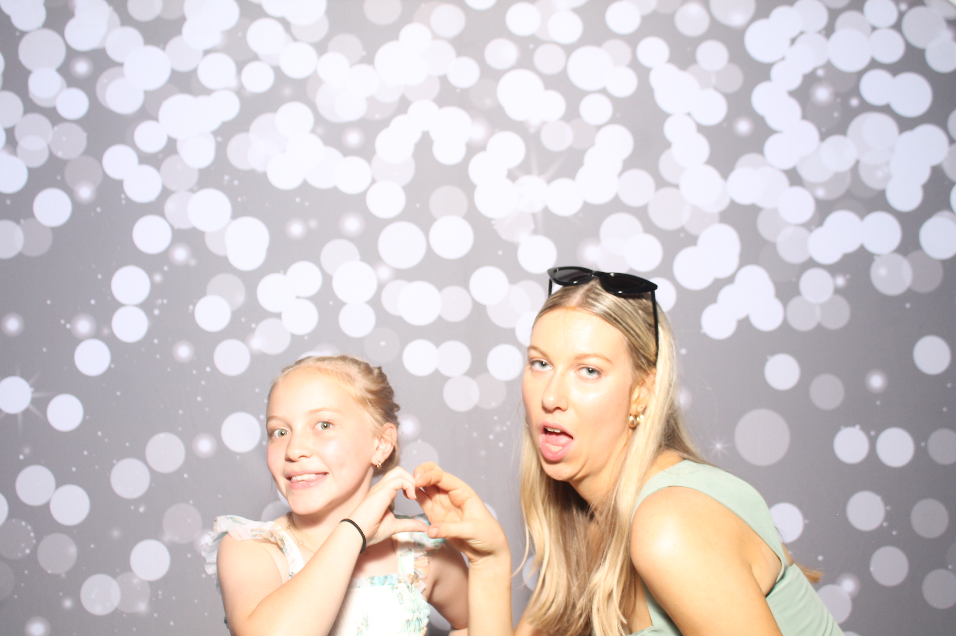 Natalie & Sam | View more photos from the event at gallery.photoboothcincy.com/u/PhotoBoothCincy/Natalie-Sam