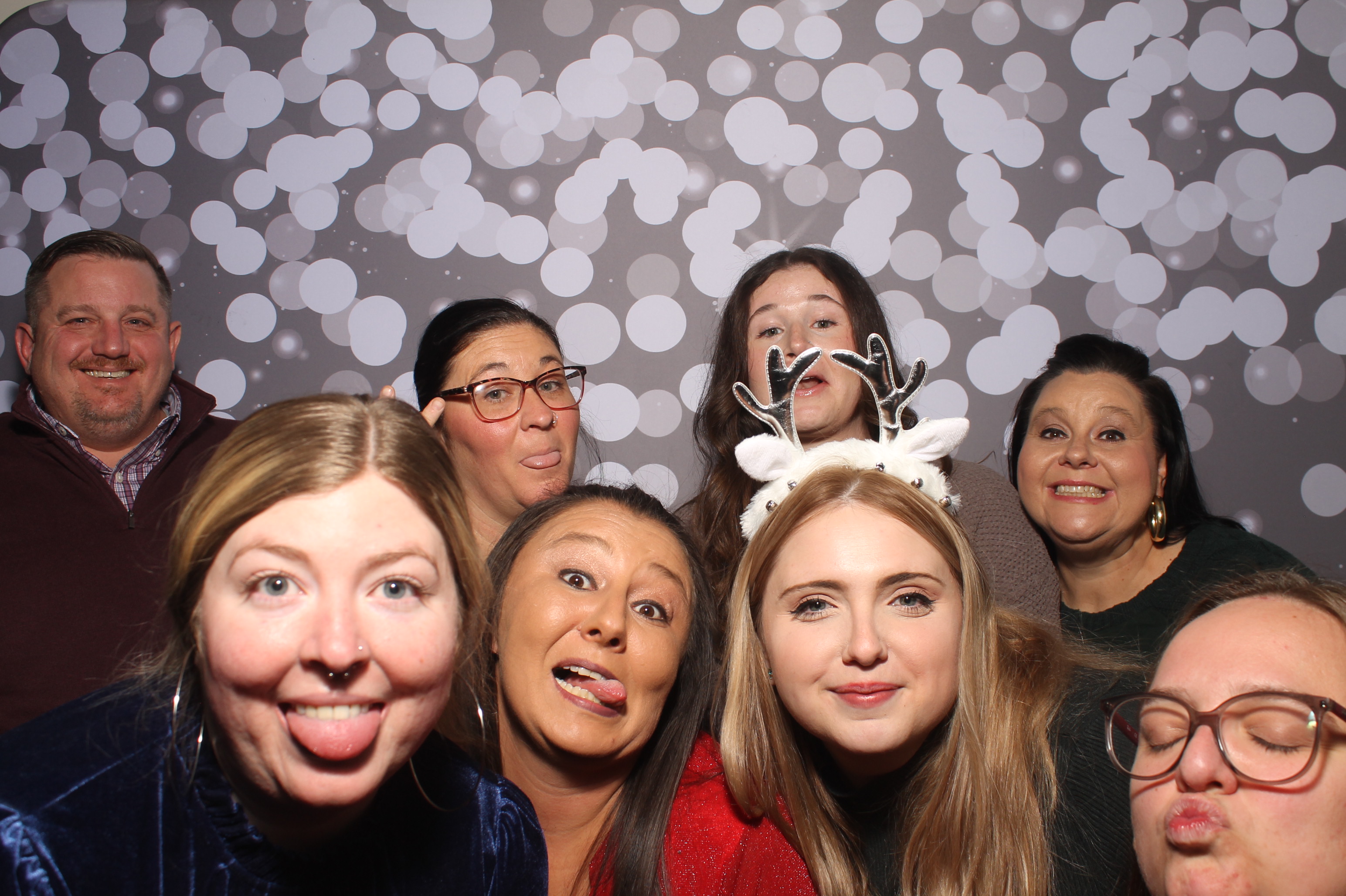 Necco Cincinnati | View more photos from the event at gallery.photoboothcincy.com/u/PhotoBoothCincy/Necco-Cincinnati